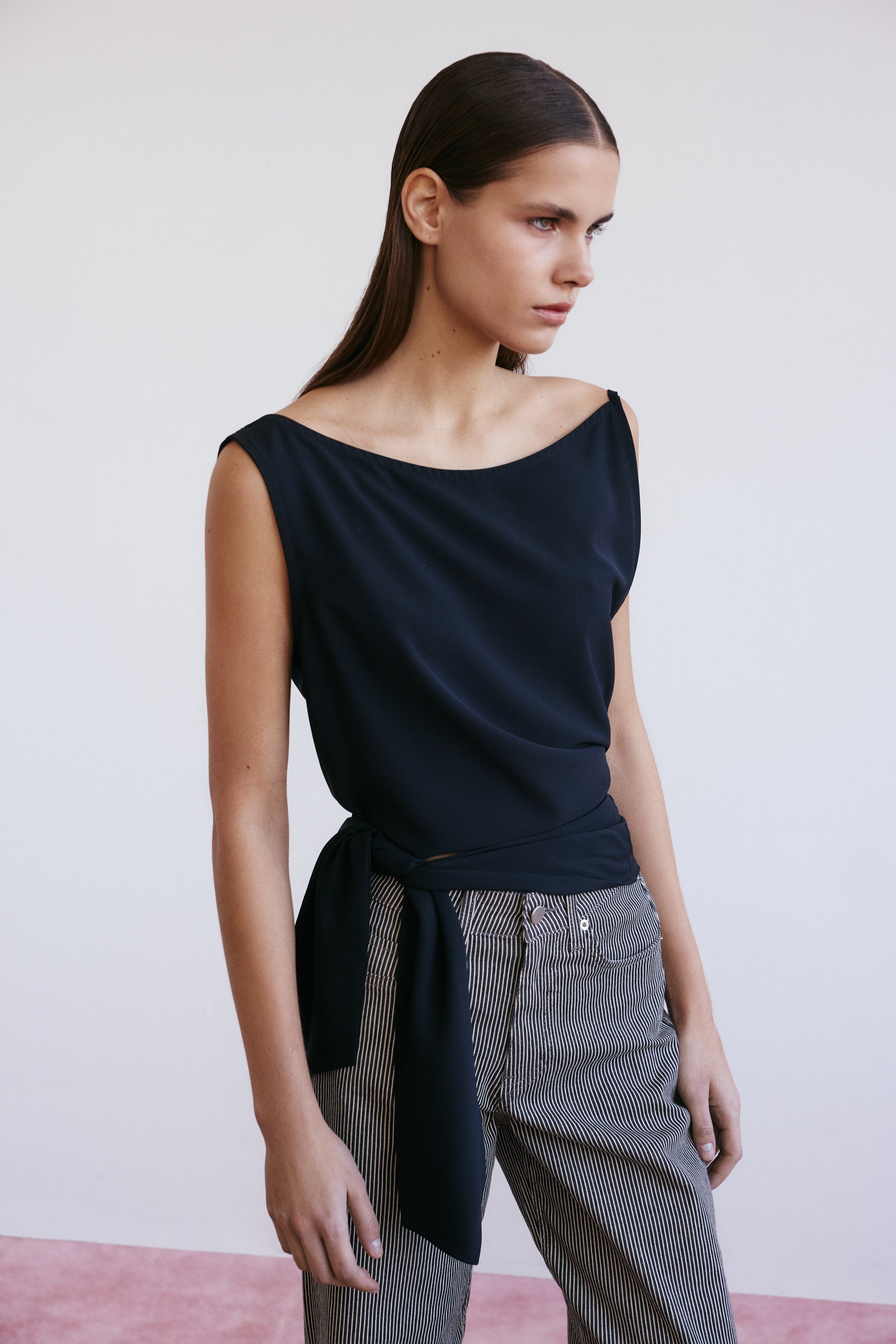 Easy Black Top - 1
