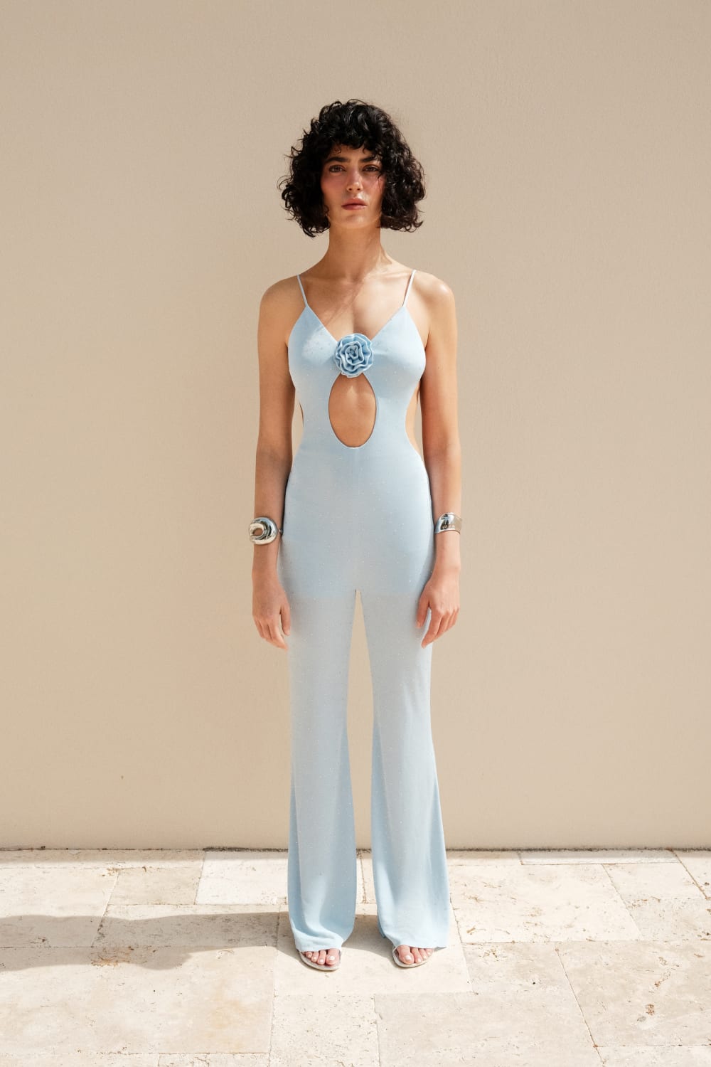 Alreves-Brisa Shiny Stone Low-cut Jumpsuit-Tulum-1-milagron.live