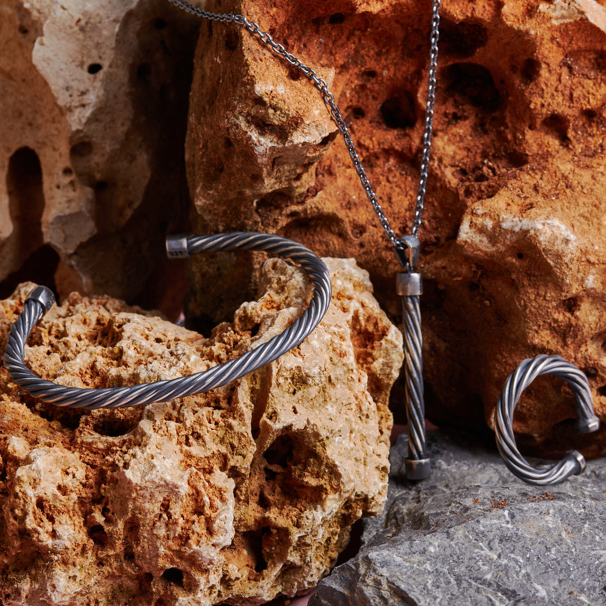 Helical Chain Necklace In Oxide