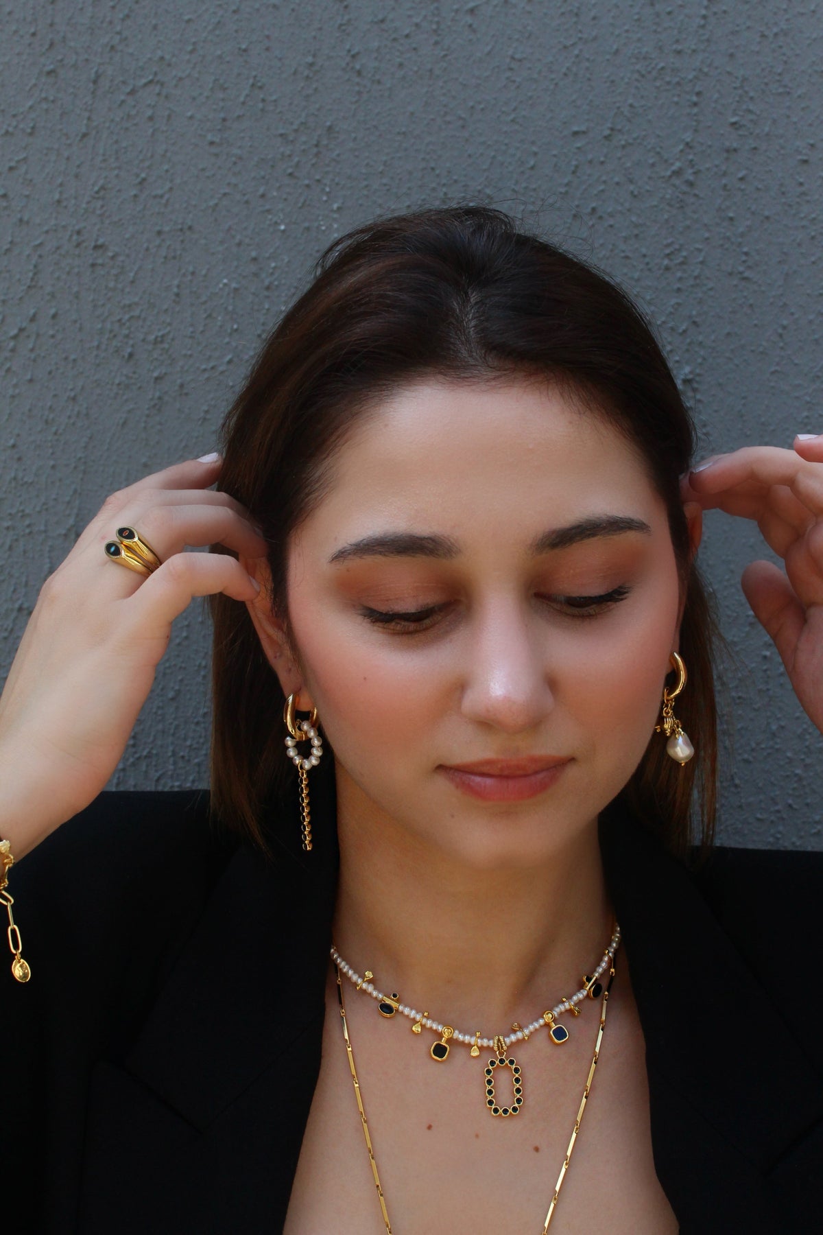 Berrin özkan-Midnight Pearl Necklace-Necklaces-2-milagron.live