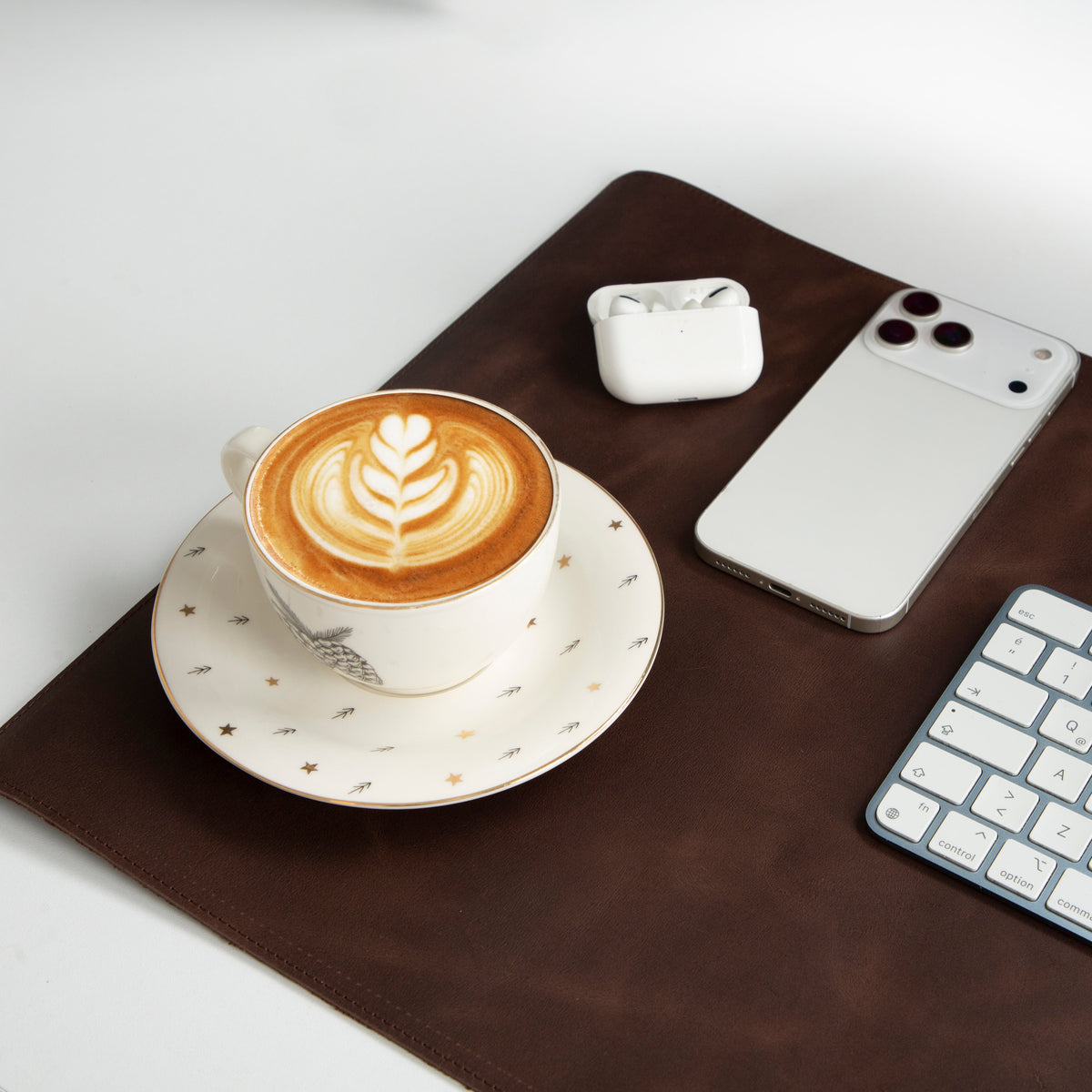 Atelier 91 Saddle Heritage Leather Desk Mat - Medium