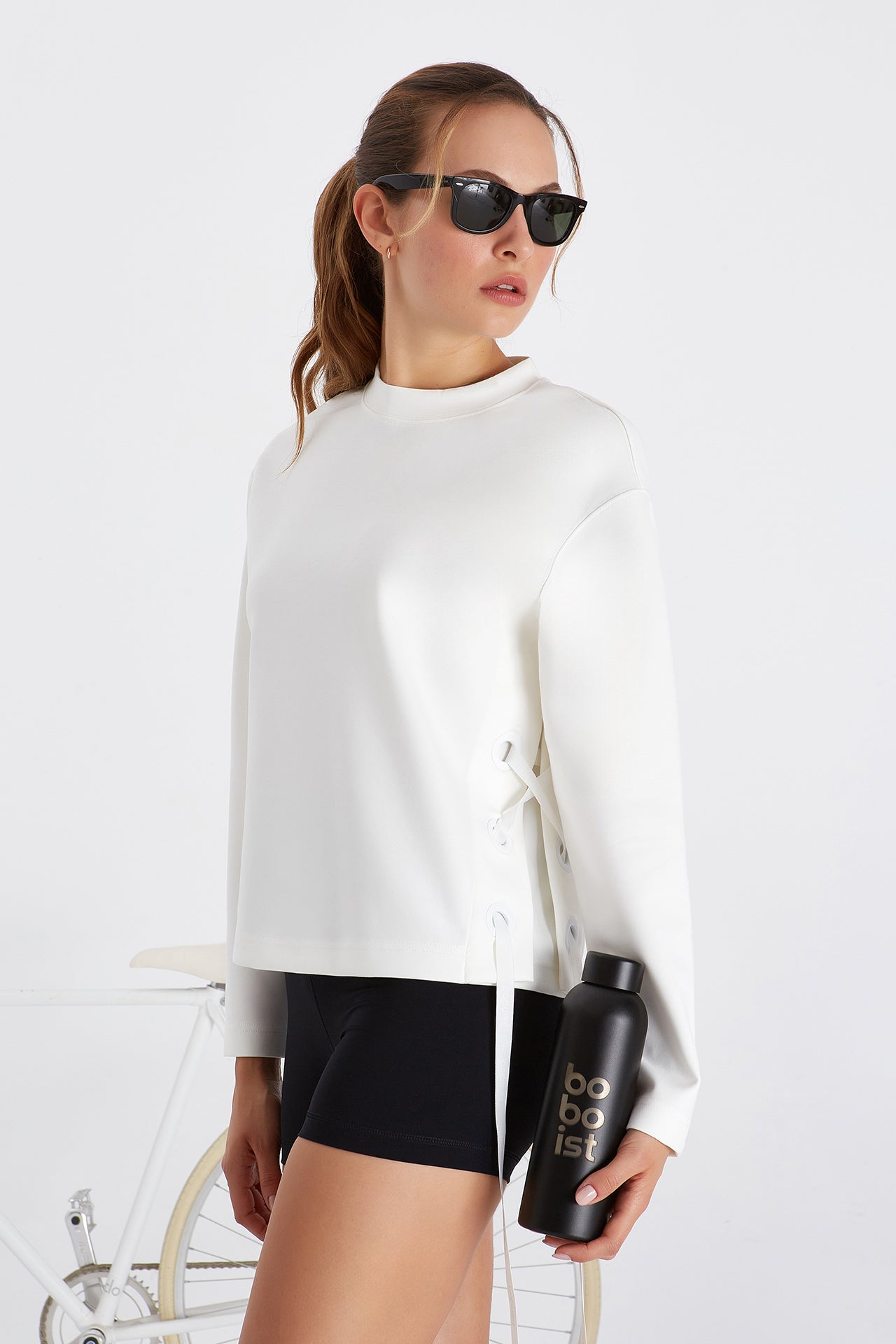 Celeste Bağcık Detaylı Sweatshirt