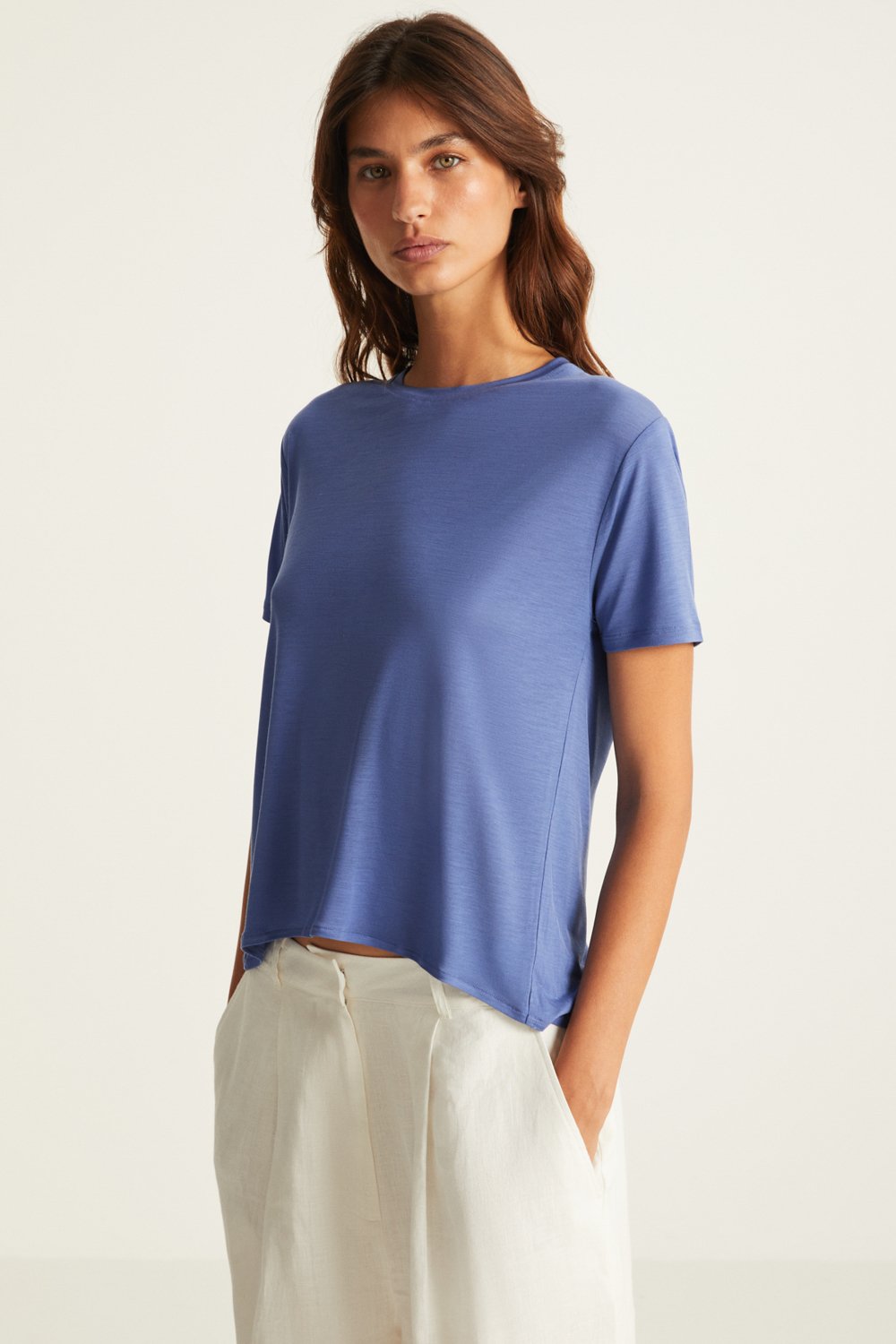 Boneqa Barcelona-Sırtı Açık Mavi Basic Tişört-T-Shirts-5-milagron.live