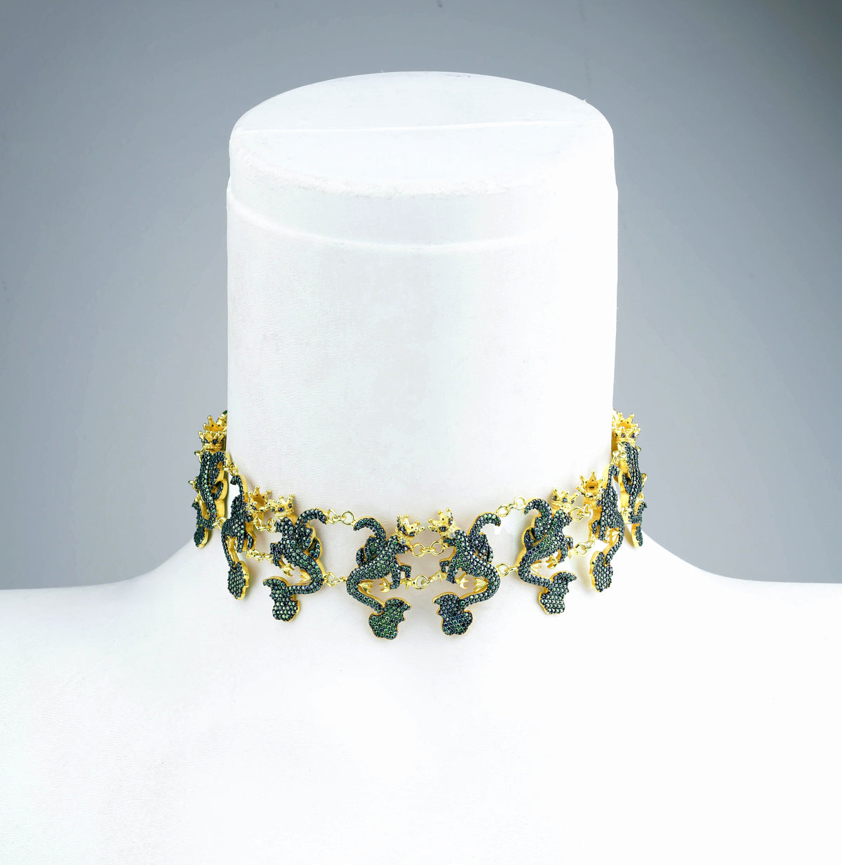 Jr. Secret Of The Universe Yeşil Mitolojik Dragon Choker/Kolye