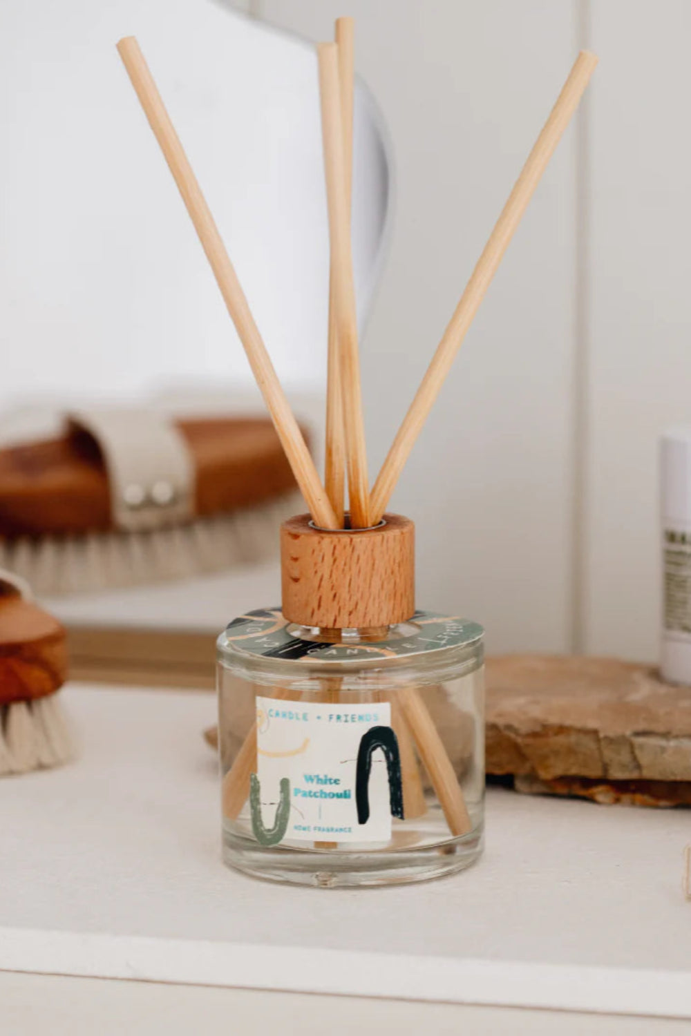 Candle + Friends-White Patchouli Oda Kokusu-Oda Kokusu-1-milagron.live