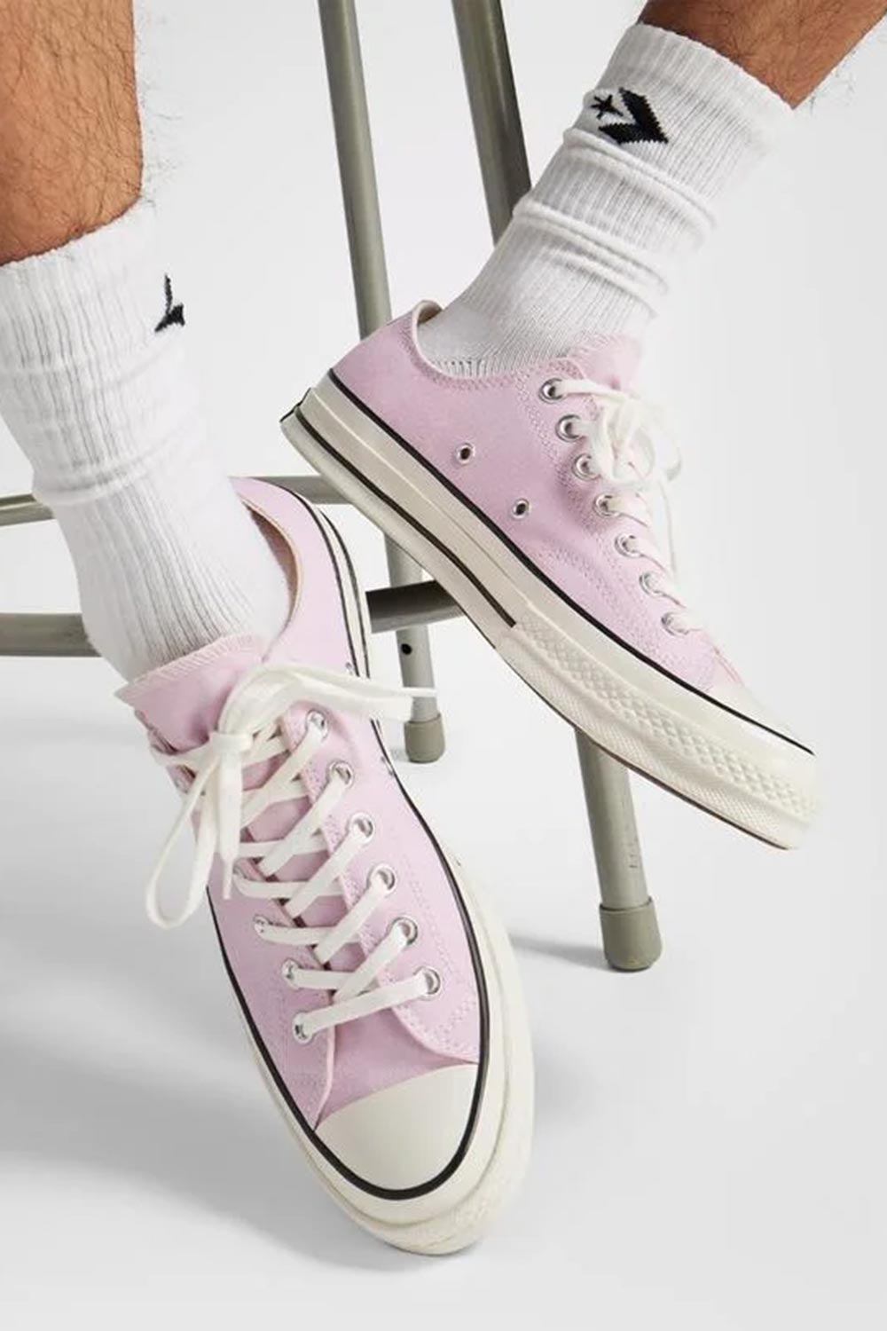 Converse-Chuck 70 Seasonal Color Pink-Sneakers-3-milagron.live