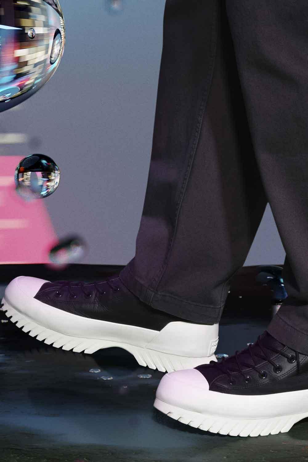 Converse-Chuck Taylor All Star Lugged Winter 2.0 Hi Black-Bot-11-milagron.live