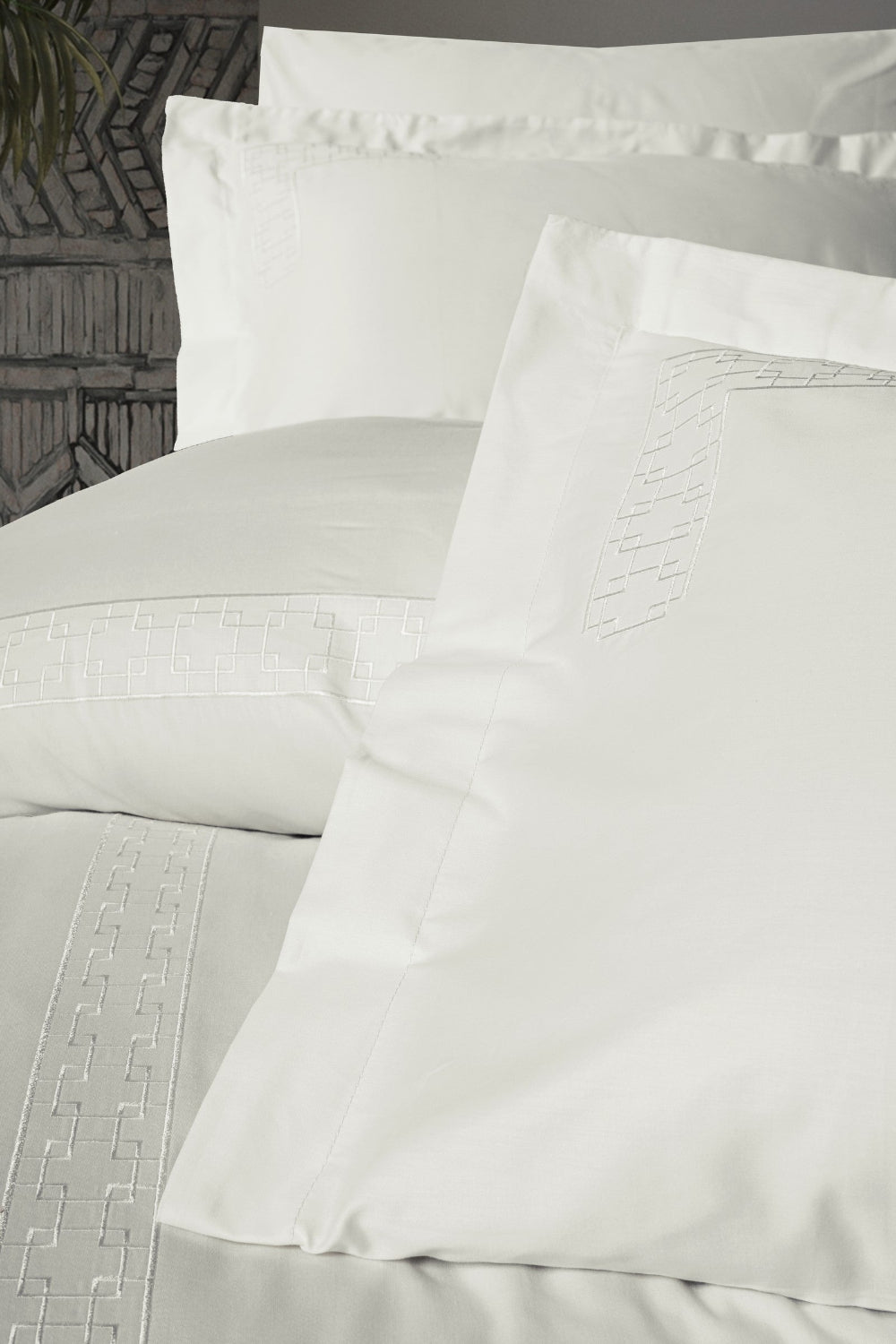 Cotton Box-Nakışlı Saten Çift Kişilik Nevresim Takımı Luxe Ekru-Nevresim Takımı-2-milagron.live