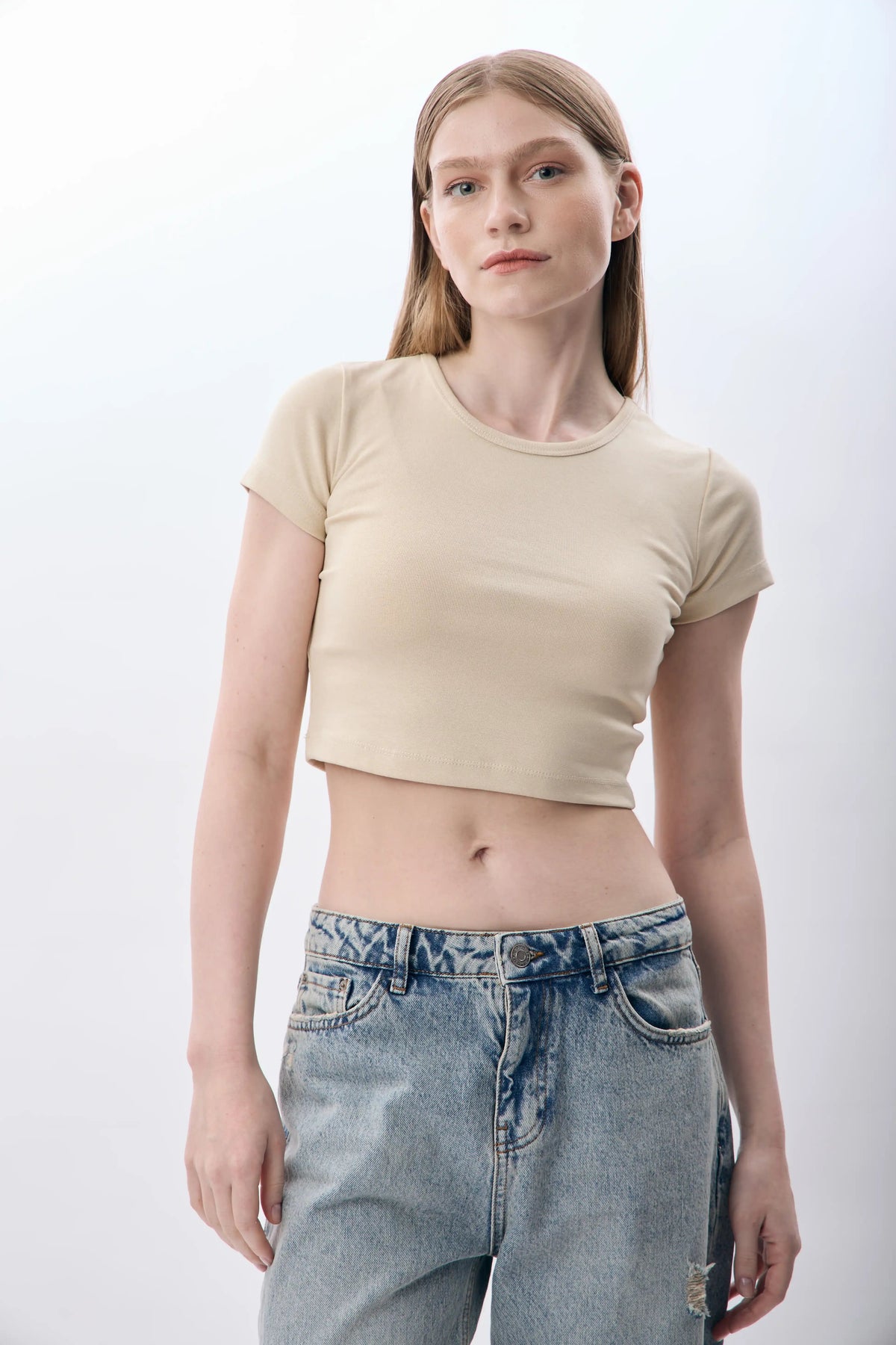 Bisiklet Yaka Crop Tişört (Bej)