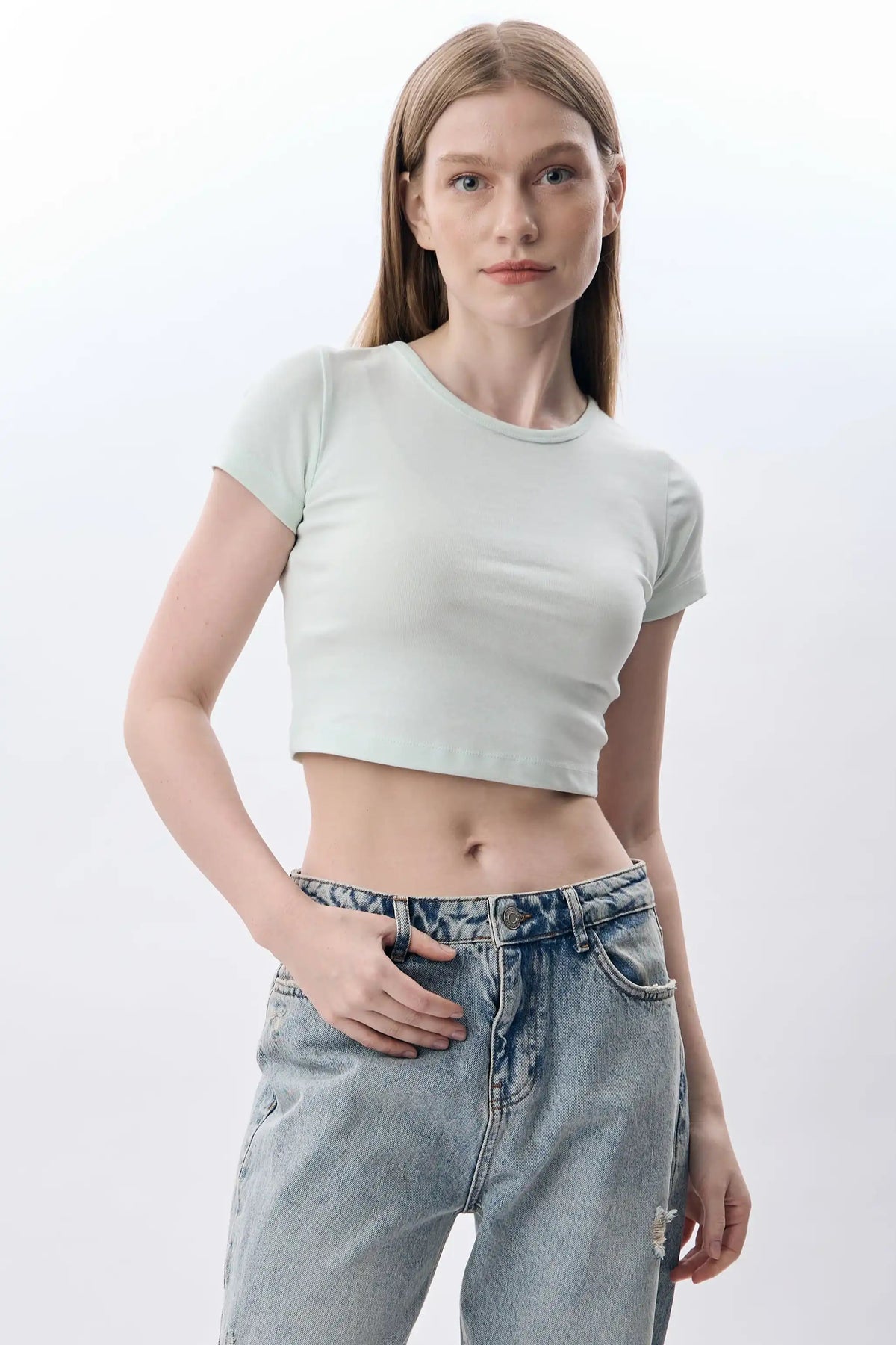 Bisiklet Yaka Crop Tişört (Ekru)