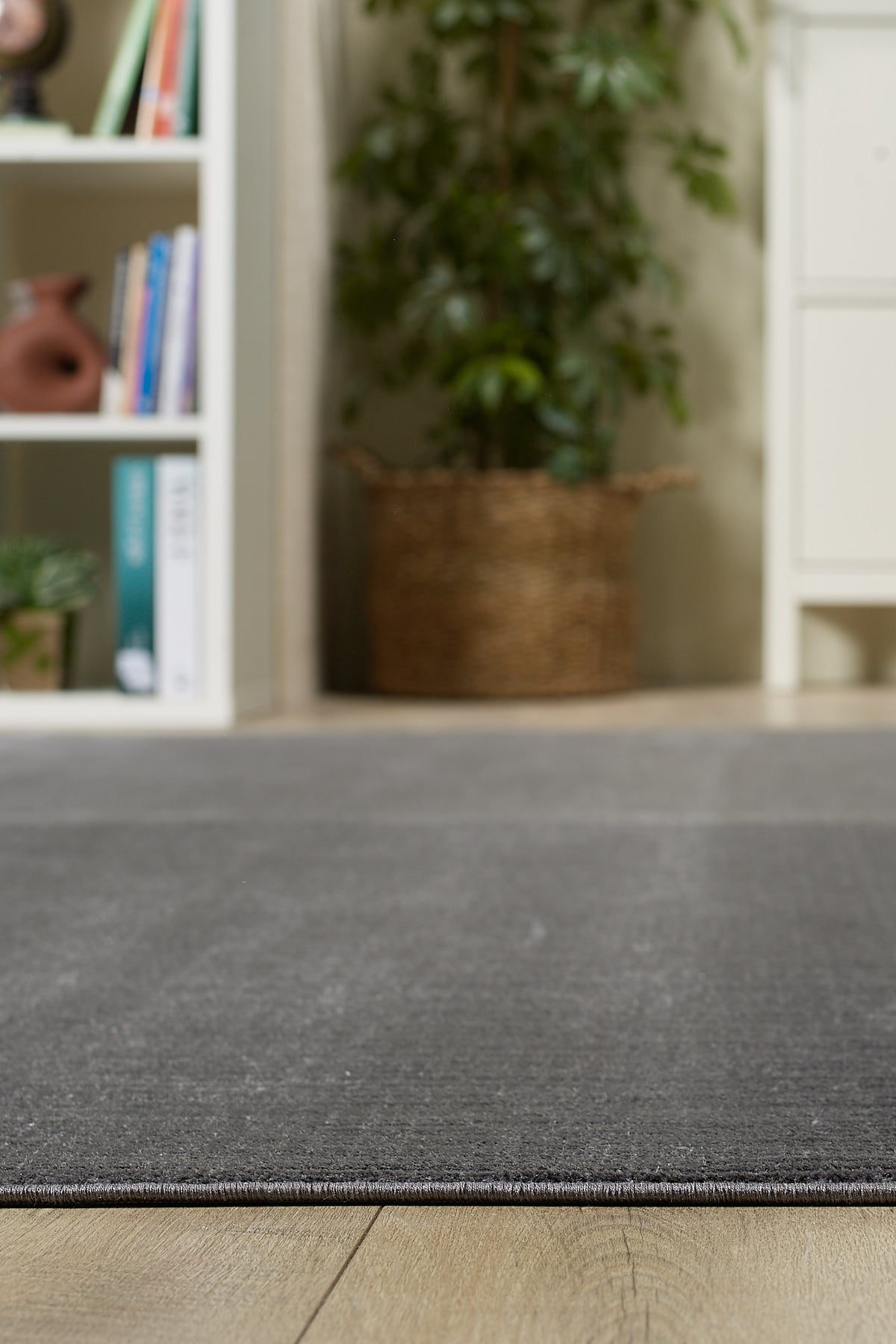 Empera-Soho Chrome Charcoal Modern Oturma Ve Salon Halısı-3-milagron.live