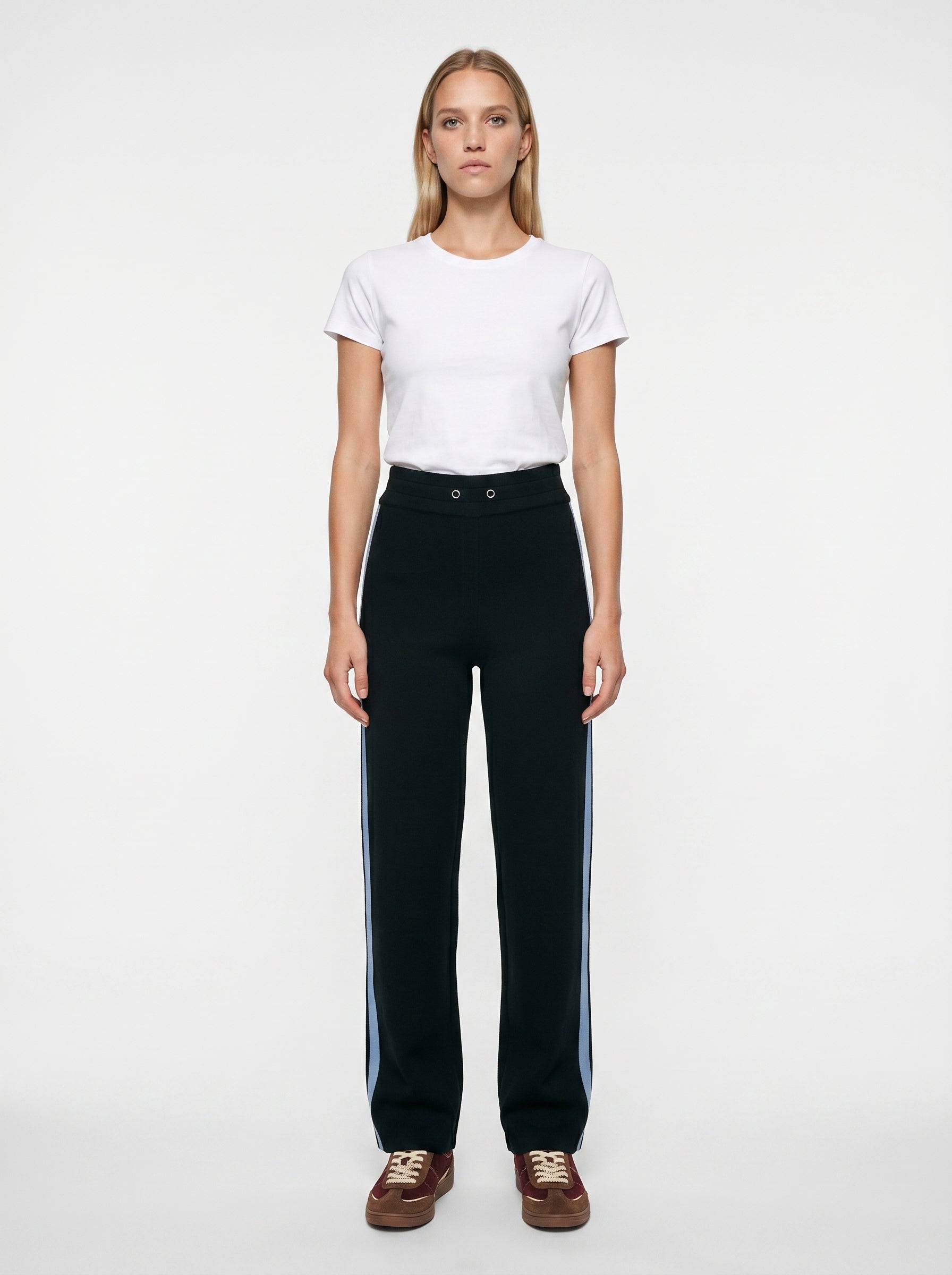Geniş Paça Yanları Denim Şeritli Regular Örme Pantolon
