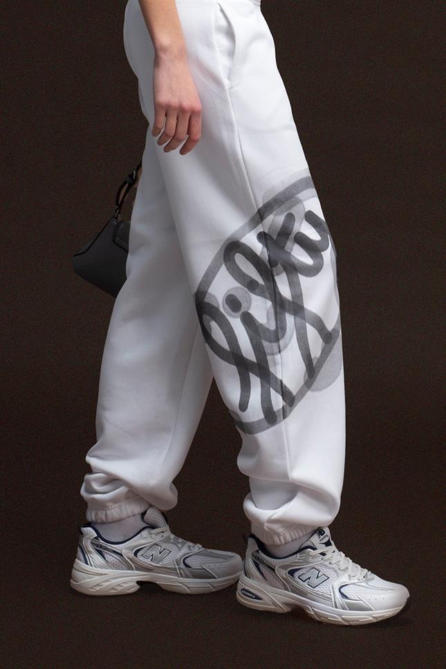Kadın Beyaz Loose Fit Jogger Pantolon