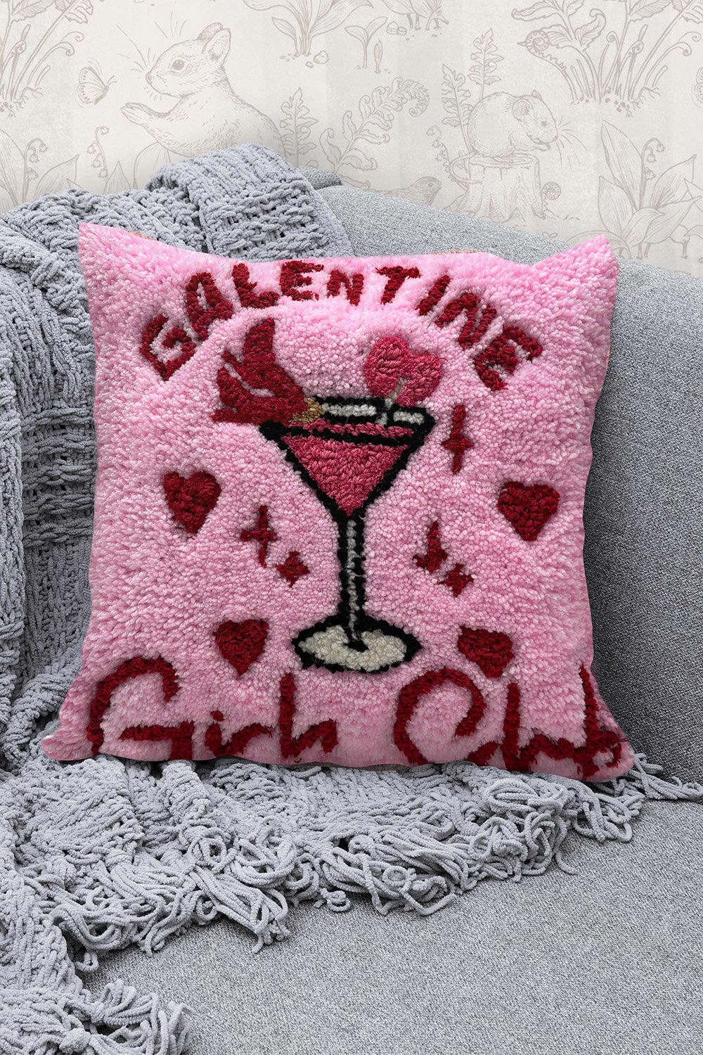 Fille á Fille Design Studio-Galentine Girls Club Yastık-Kırlent-7-milagron.live