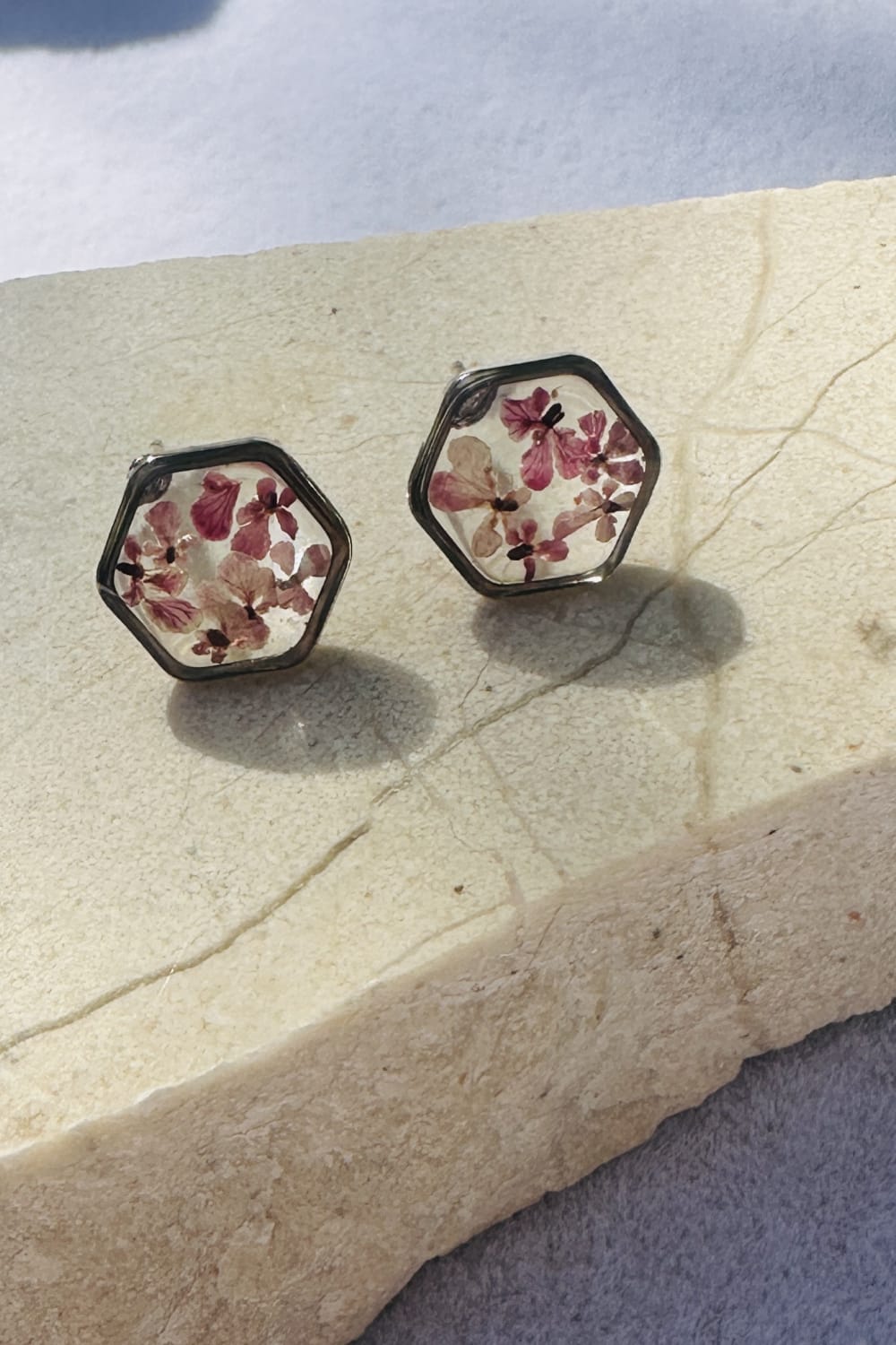 Fiorel Design-Teeny Weeny Hexagon Rhodium - Purple-Küpe-1-milagron.live