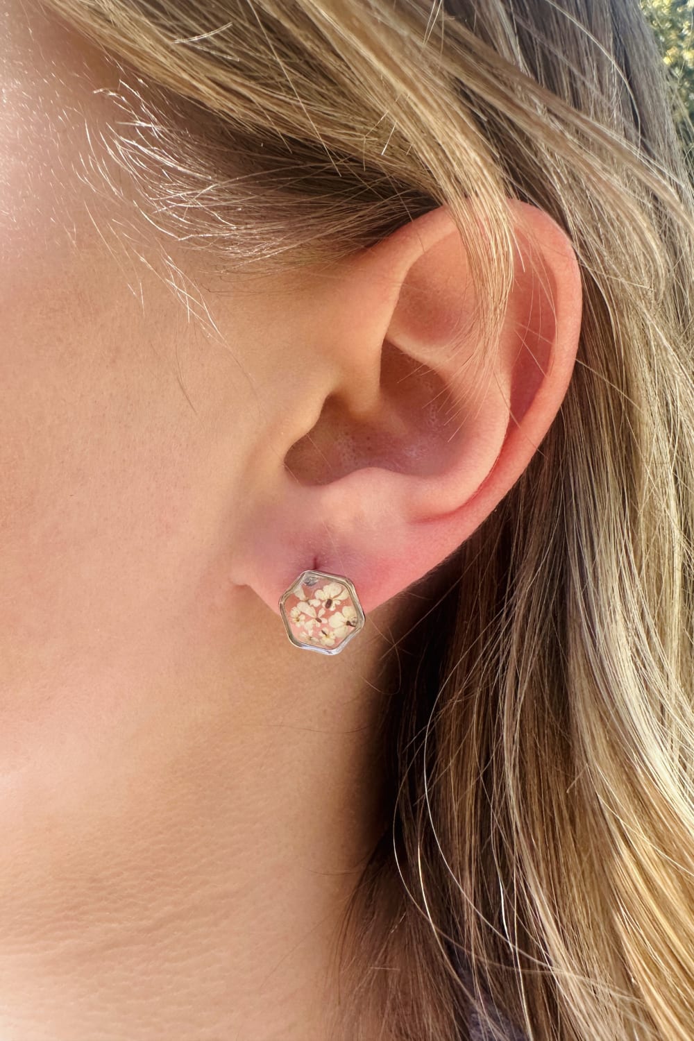 Fiorel Design-Teeny Weeny Hexagon Rhodium - White-Küpe-2-milagron.live