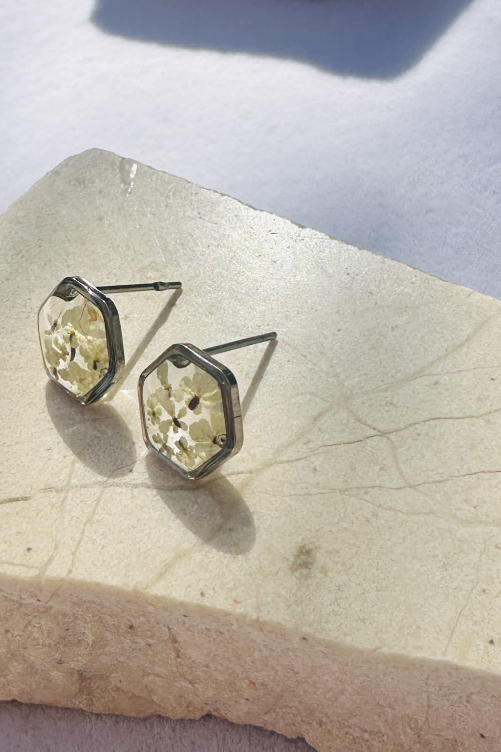Fiorel Design-Teeny Weeny Hexagon Rhodium - White-Küpe-3-milagron.live