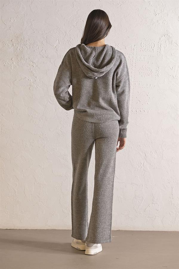 Kapüşon Yaka Kanguru Cepli Kadın Triko Sweatshirt