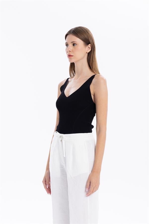 GMG Firenze-V Yaka Slim Fit İnce Askılı Triko Kadın Atlet-Summer'25-7-milagron.live