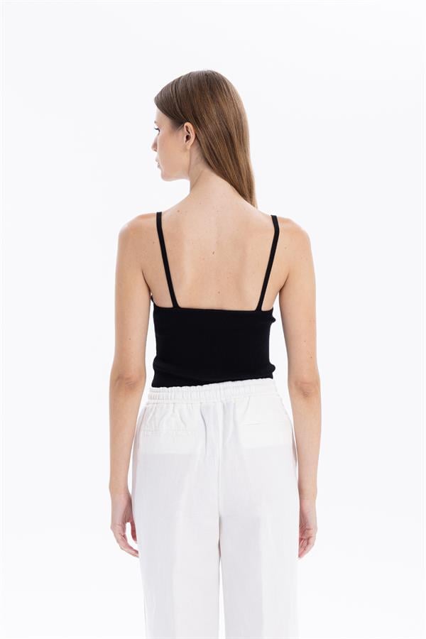 GMG Firenze-V Yaka Slim Fit İnce Askılı Triko Kadın Atlet-Summer'25-8-milagron.live