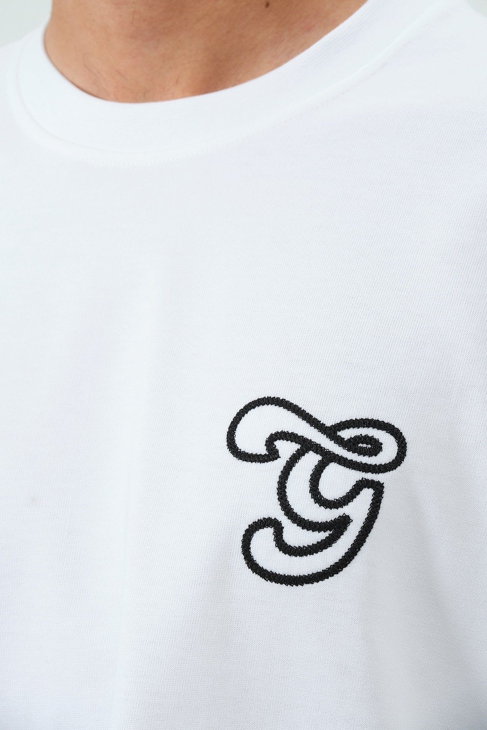 Gennaro-Nakışlı G Logo T-shirt-T-Shirts-2-milagron.live