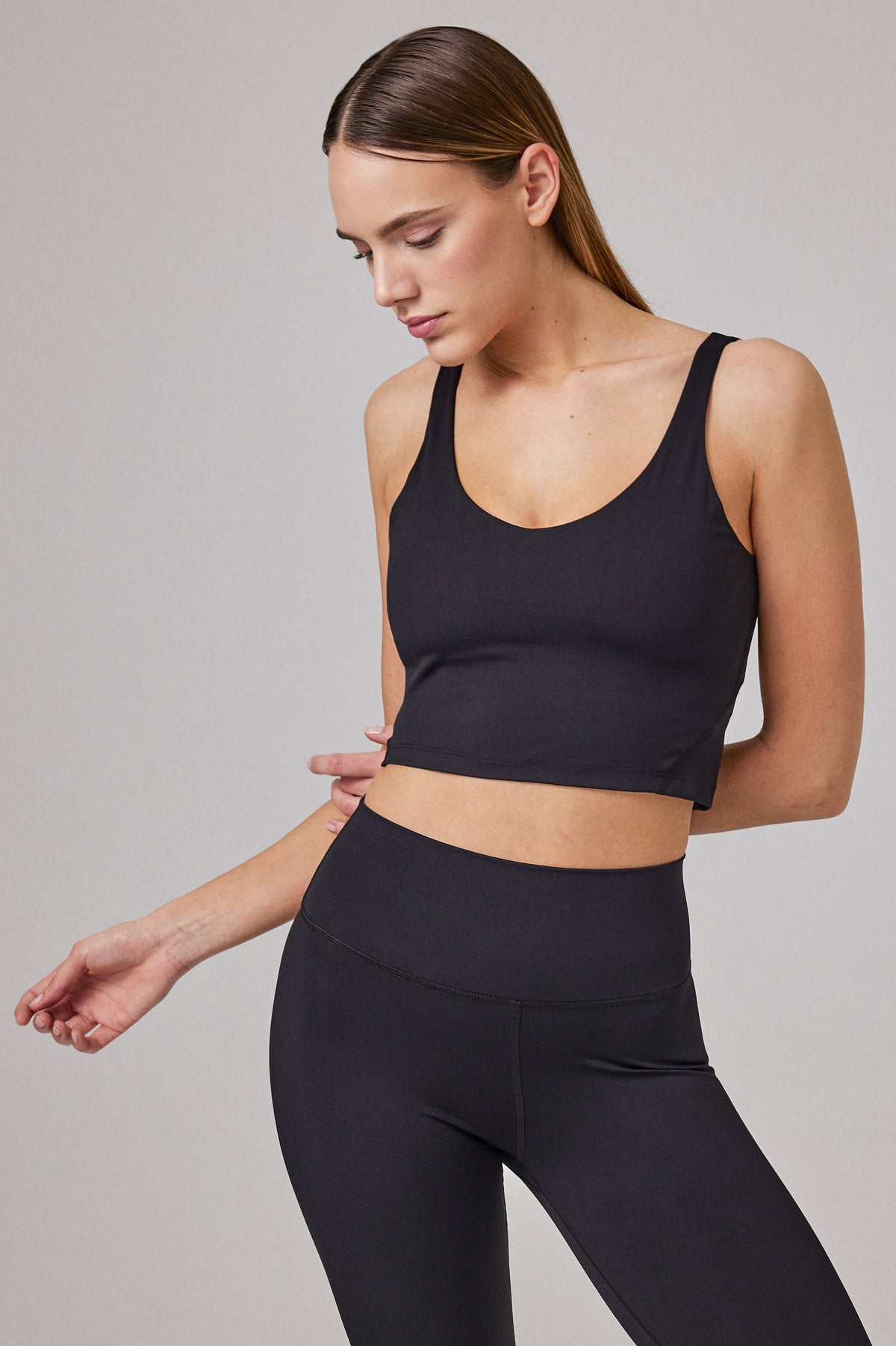 Glo Studio-Liz Glossy Crop Jet Black-Crop Top-1-milagron.live