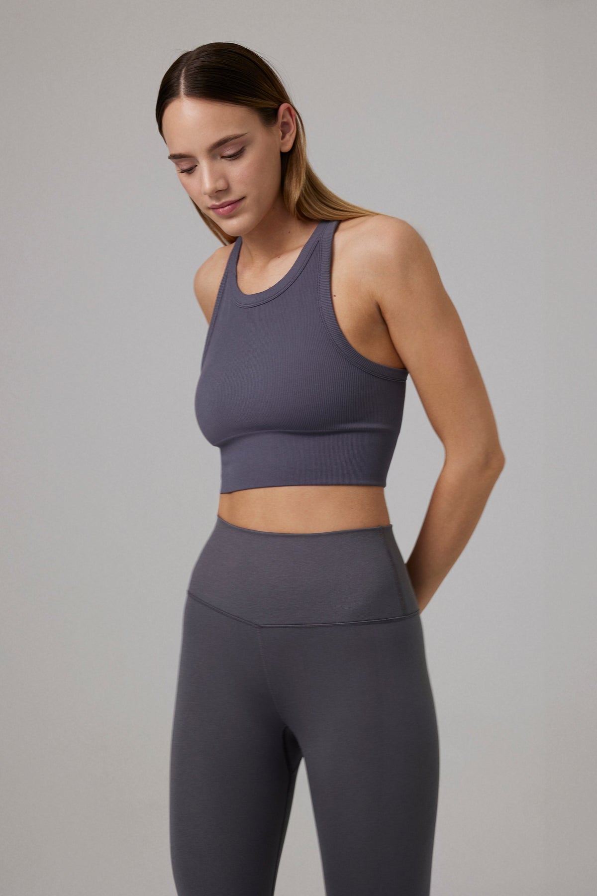 Glo Studio-Zola Seamless Crop Ash-Crop Top-5-milagron.live