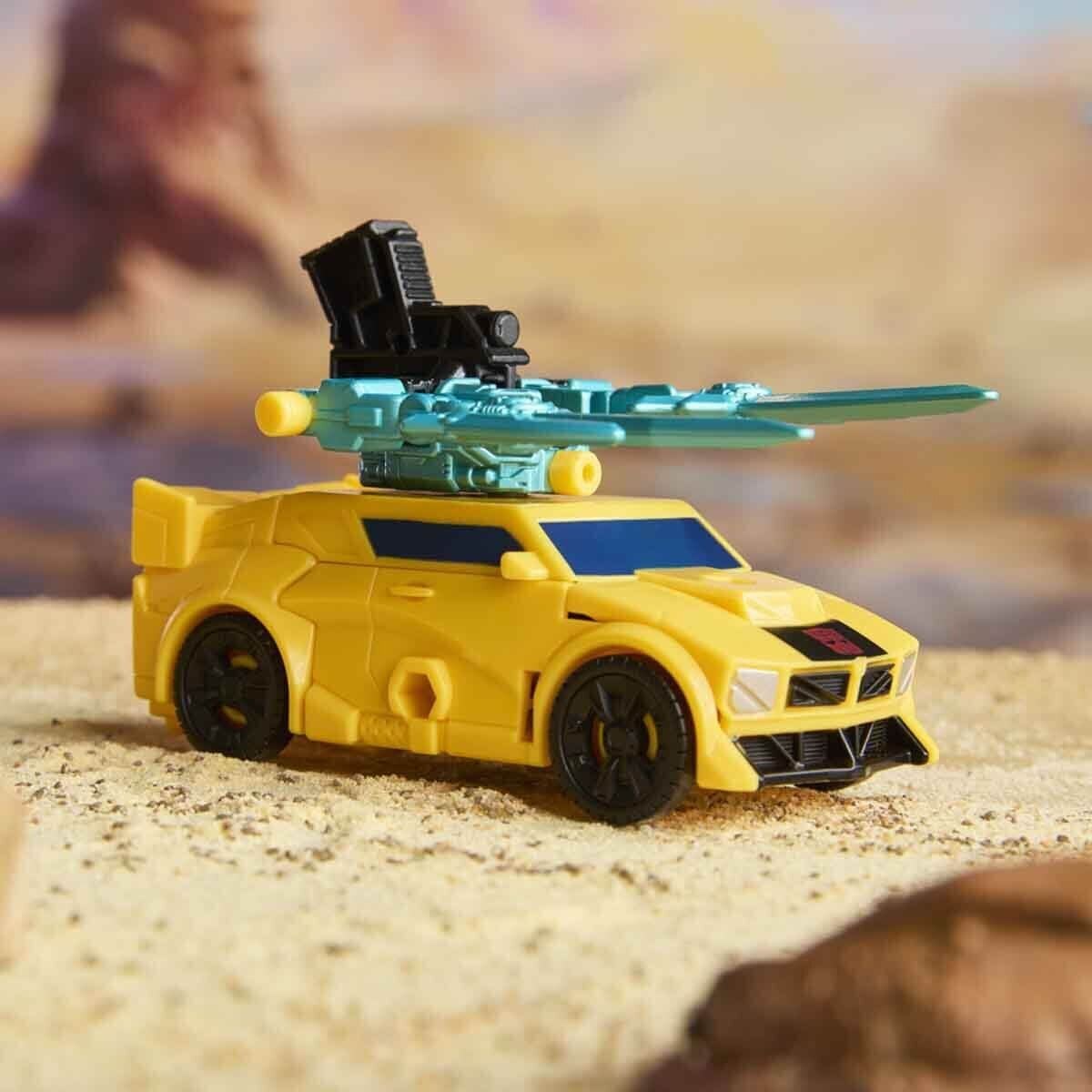 G0747 Transformers Cyberworld Zırhlı Siber Dönüşen Araba