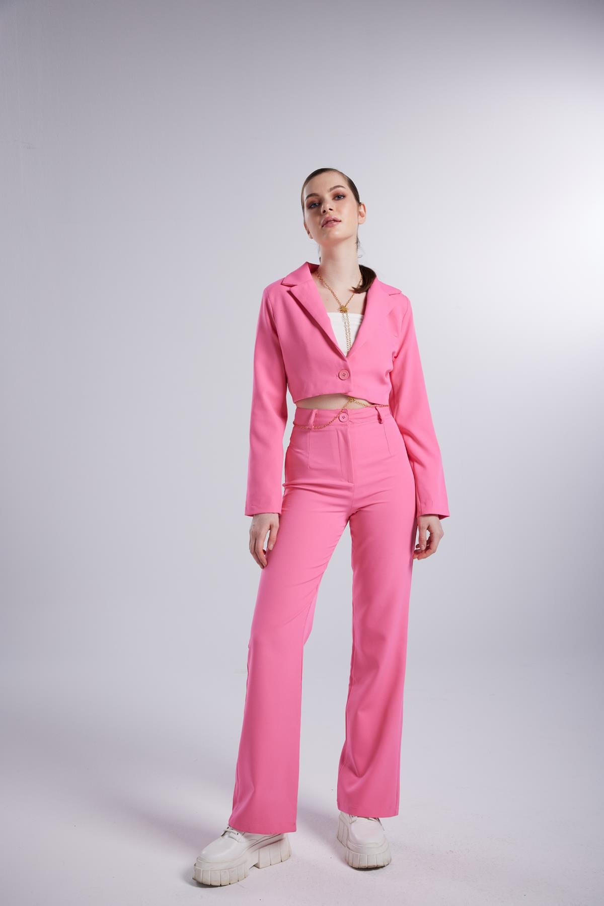 Holly Lolly-Vatkalı Atlas Kumaş Crop Model Panky Ceket Pembe-Ceket-2-milagron.live