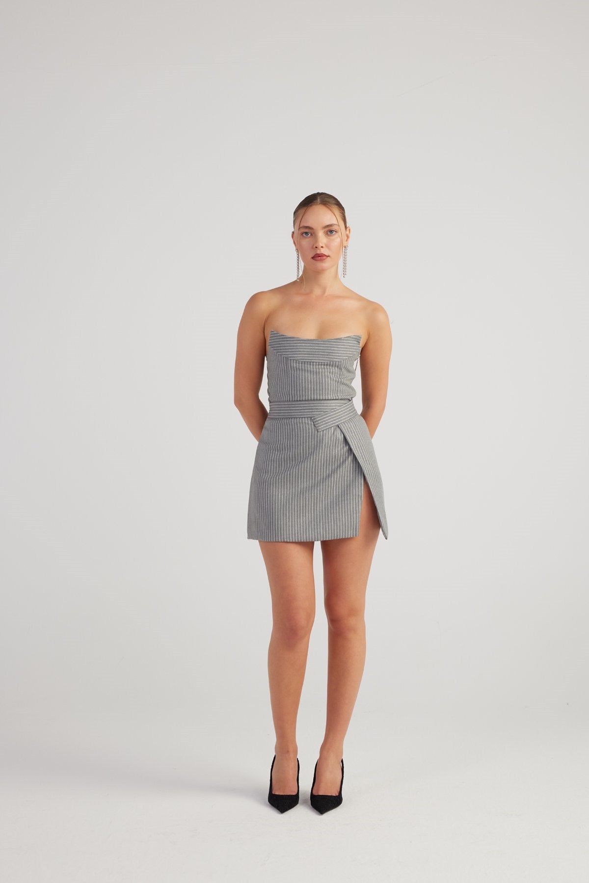 Simli Çizgili Crop Eden Büstiyer Gri