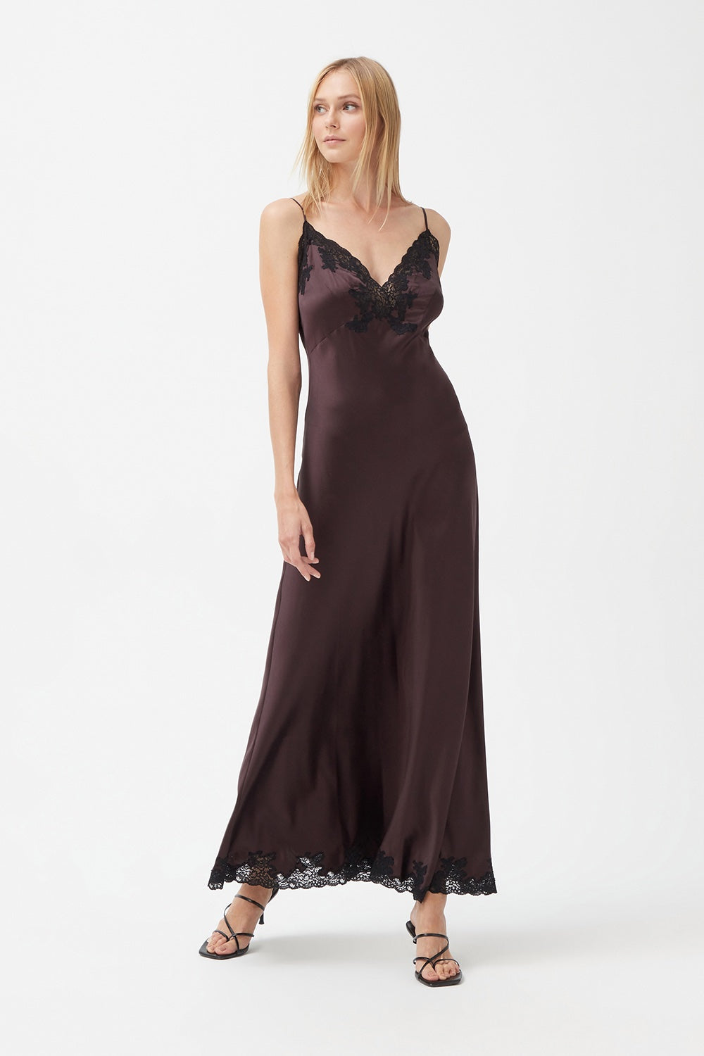İpek Kıramer-Queen Silk Chemise Brown-Gecelik-2-milagron.live