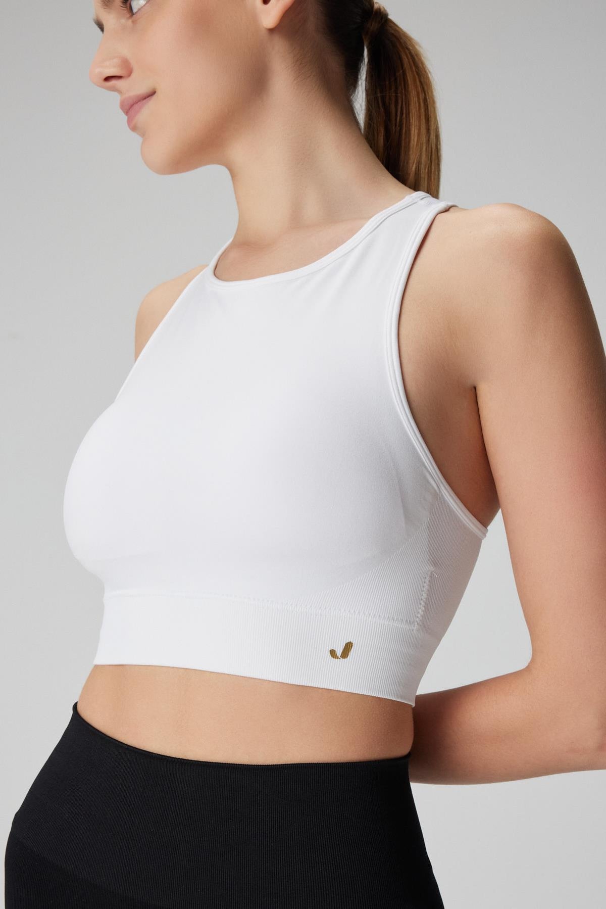 Jerf-Vella Racerback Konfor Sport Bra Beyaz-Spor Sütyeni-2-milagron.live