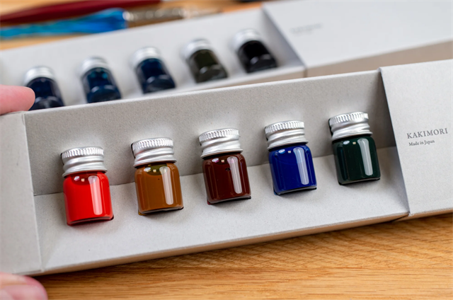 Kakimori Pigment Alüminyum Kapaklı Sample Dolma Kalem Mürekkep Seti I