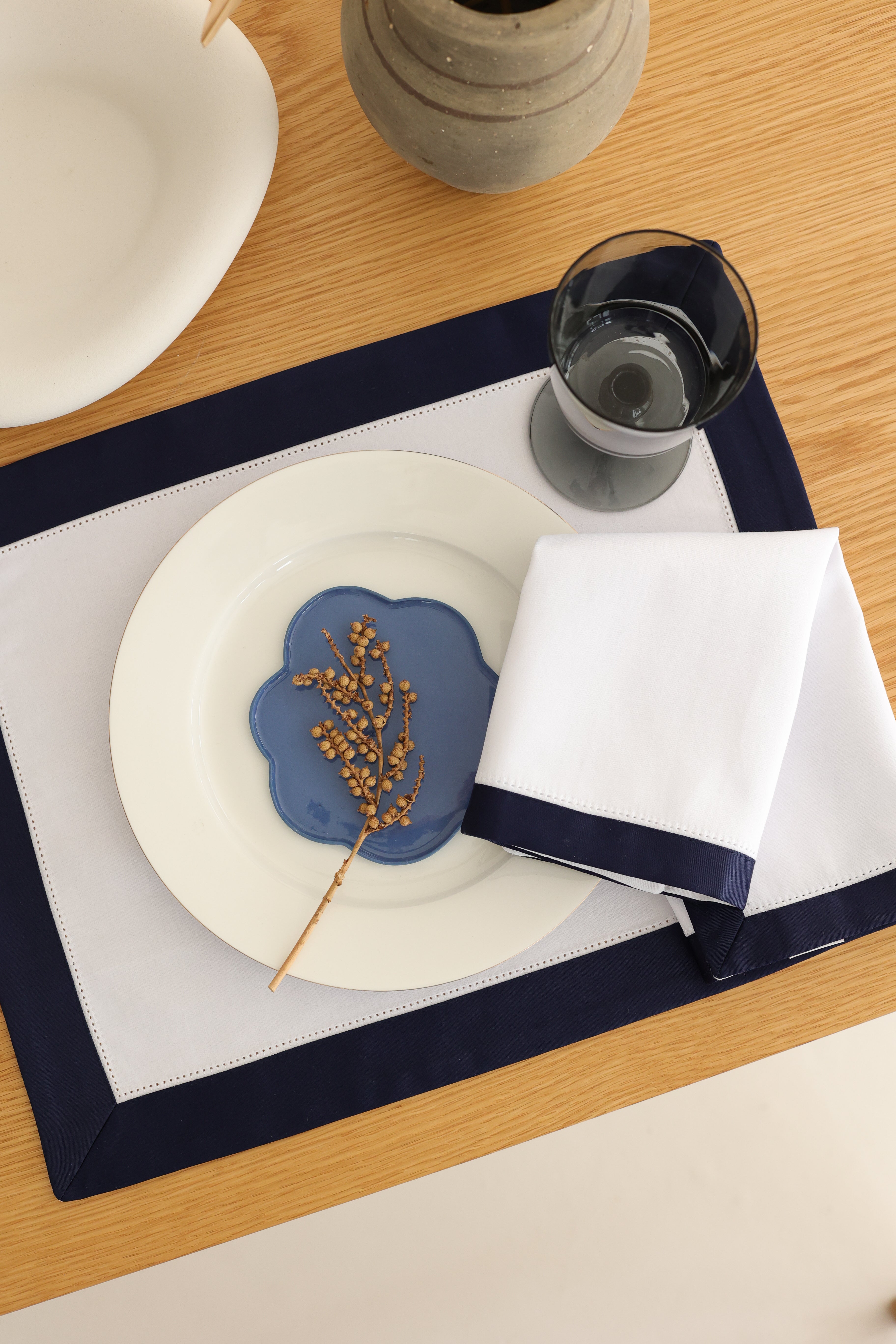 Km Home Collection-2'li Set Navy White Peçete-Sunum Aksesuarları-6-milagron.live