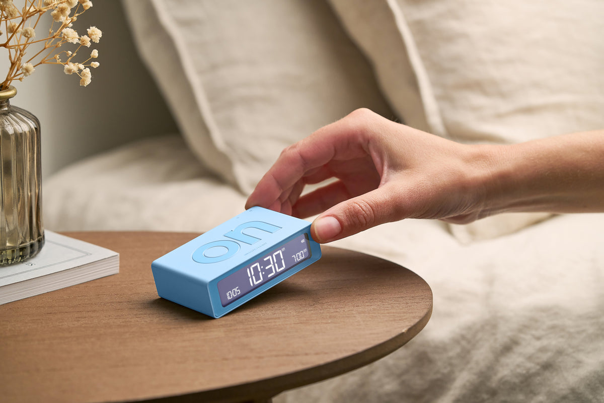 Lexon-Lexon Flip Mini Şarj Edilebilir Alarm Saat Açık Mavi-Alarm Saatler-6-milagron.live