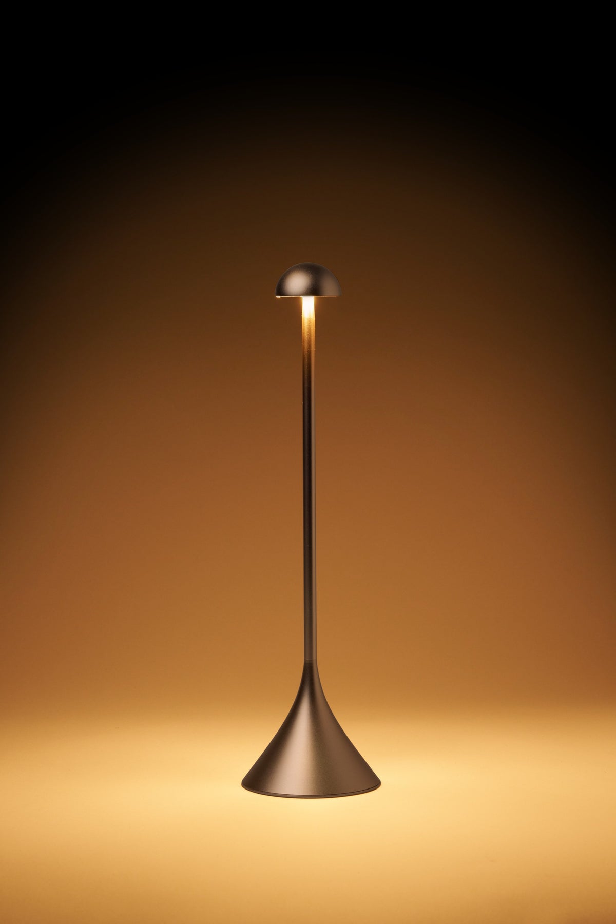 Lexon Steli Dome Led Masa Lambası Dore