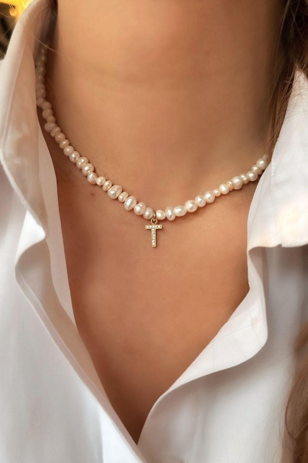 Linya Jewellery-Mono T Harfli İnci Kolye-Kolye-2-milagron.live