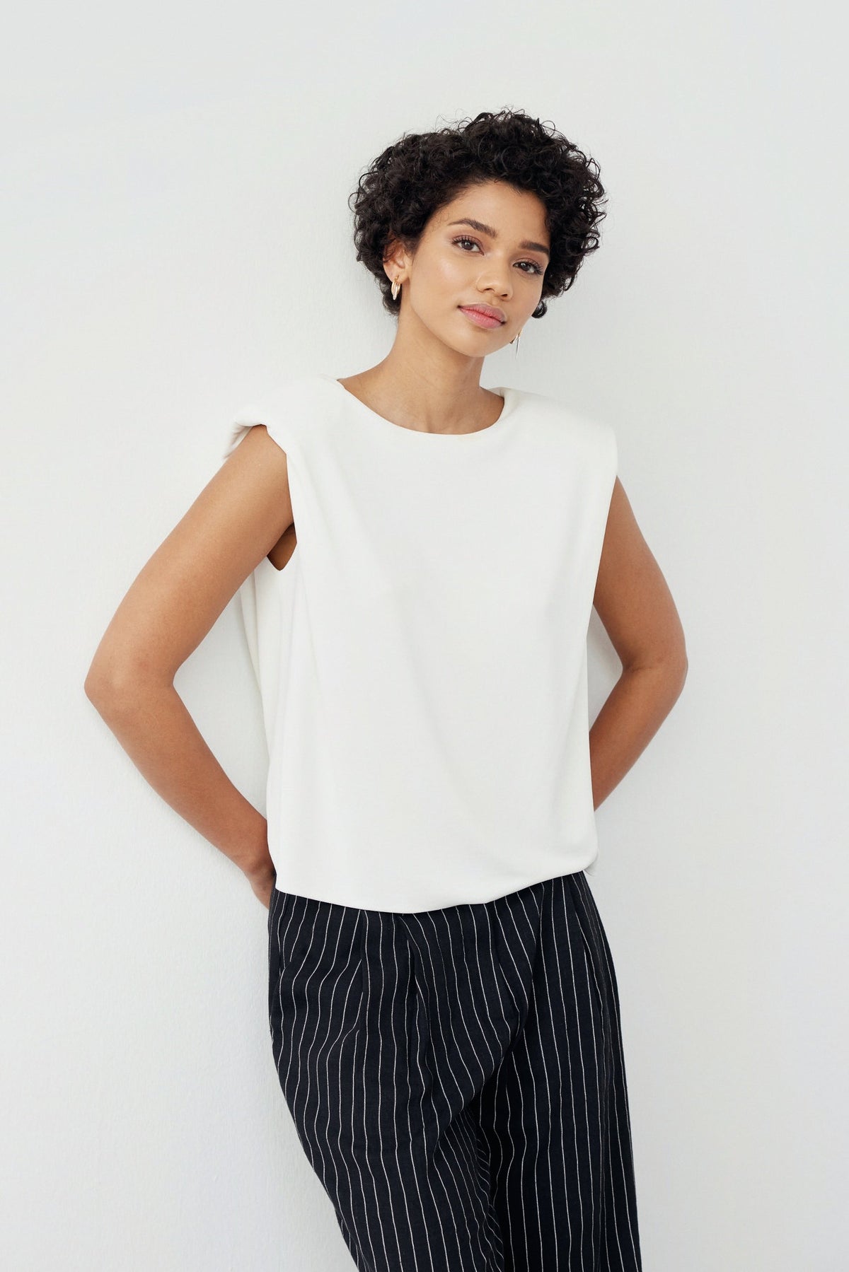 Lucentie-Hailey Top-Top-3-milagron.live