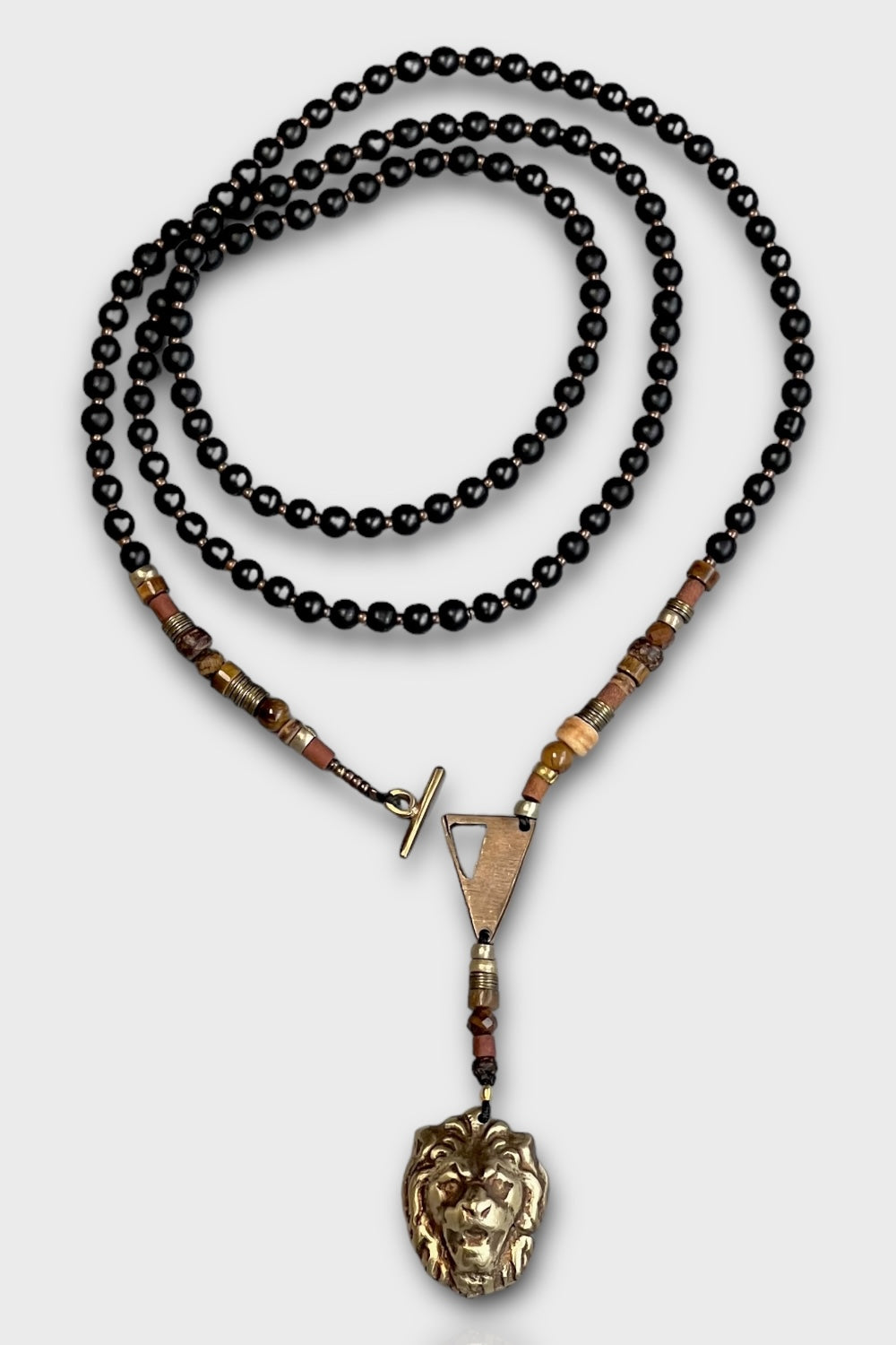 Mey Atelier-King Leo – Antika Aslan Figürlü Onyx Tiger Eye Unisex Kolye-Kolye-3-milagron.live