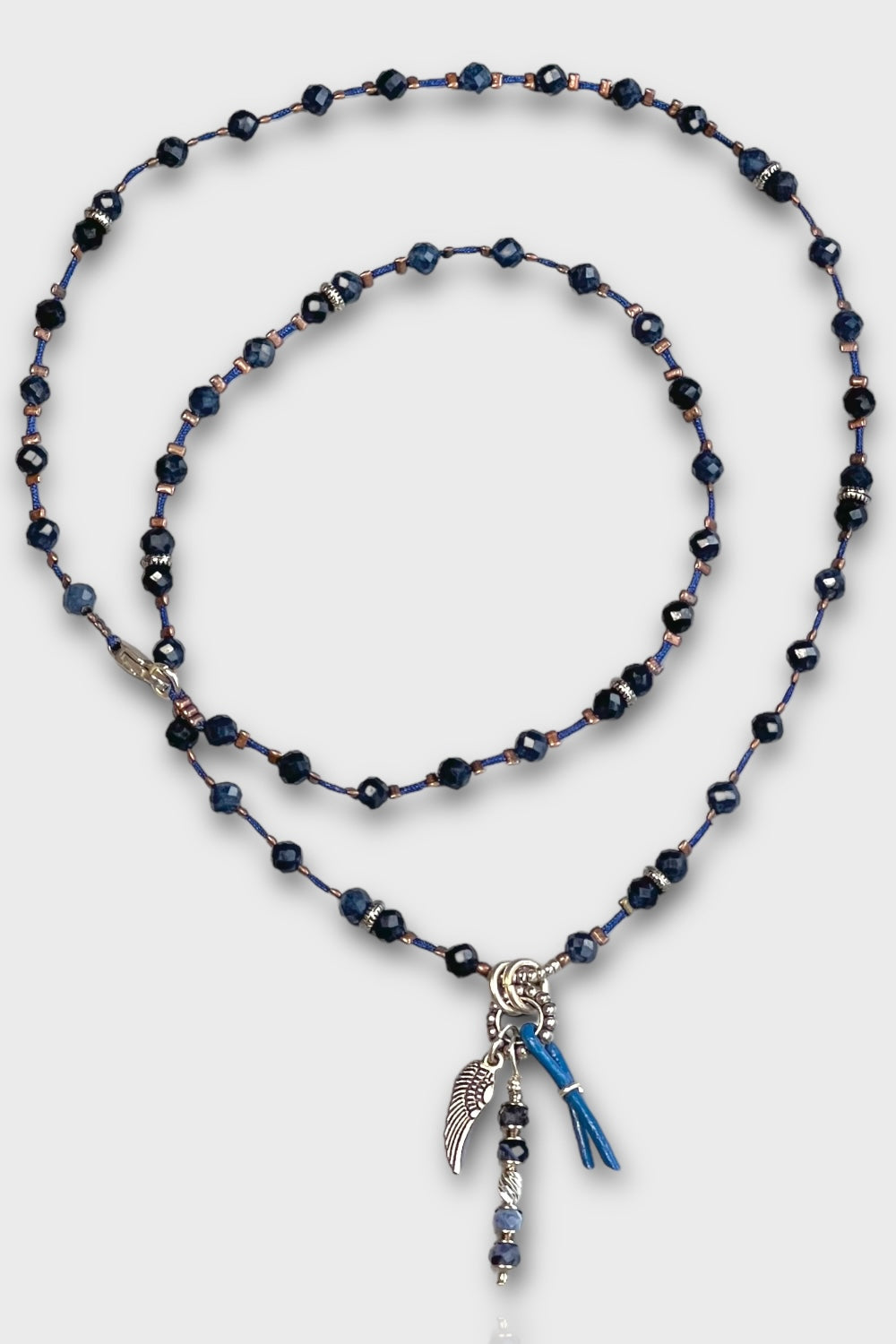 Mey Atelier-Lucius Blue – Faset Kesim Lapis Gümüş Unisex Kolye-Kolye-2-milagron.live
