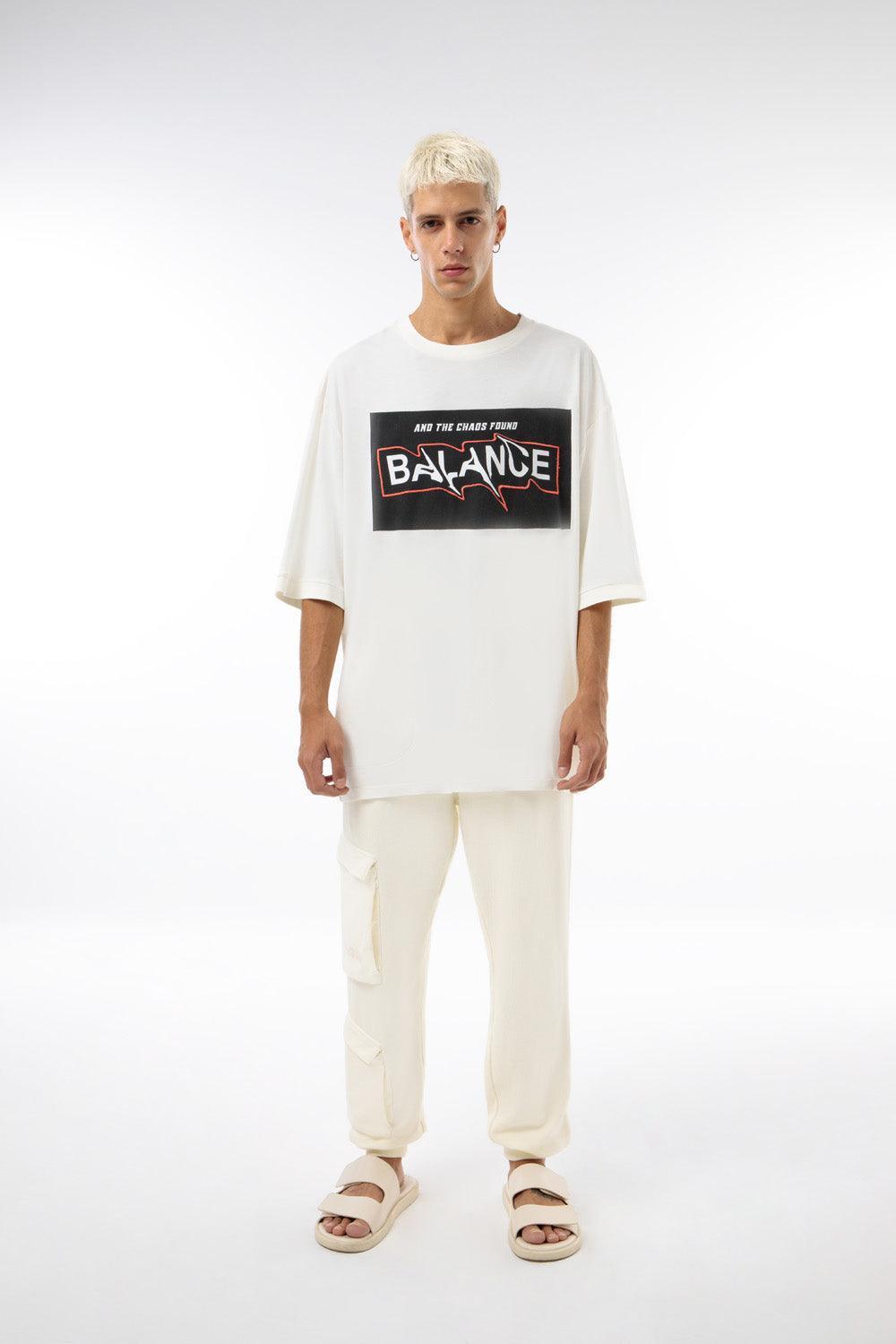 Midground-Nakış ve Baskı Detaylı Oversize T-shirt-T-Shirts-1-milagron.live