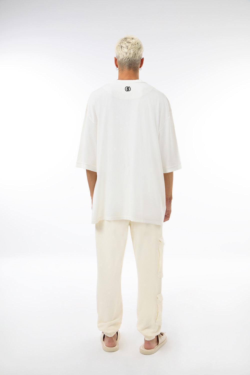 Midground-Nakış ve Baskı Detaylı Oversize T-shirt-T-Shirts-3-milagron.live