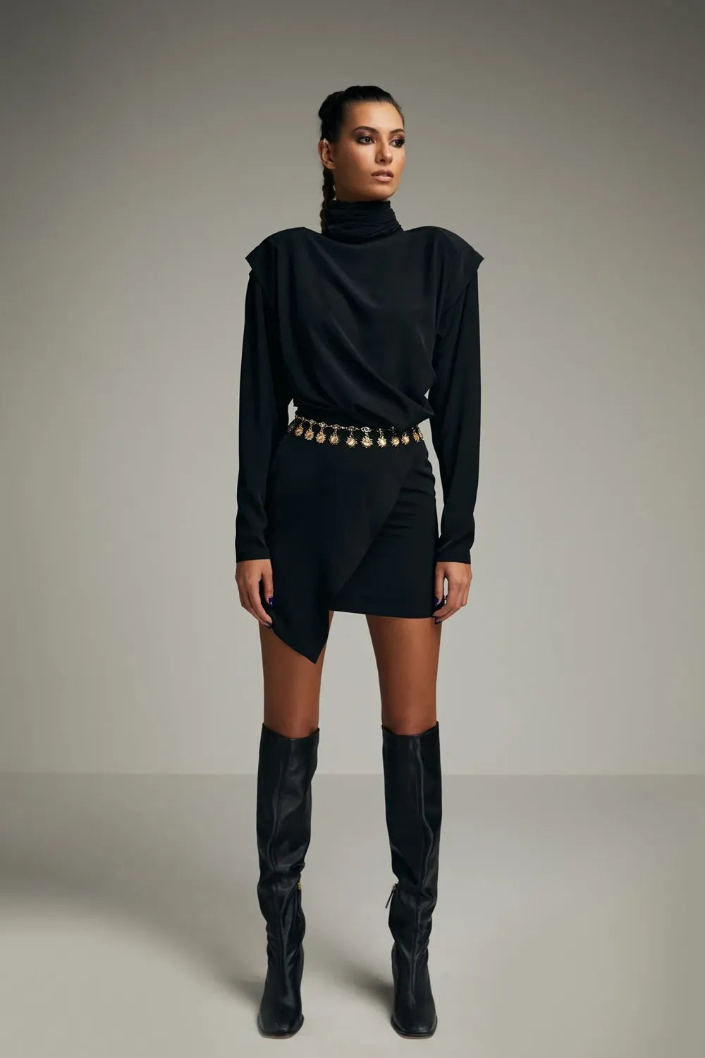 Diva Long Sleeve Crewneck Dress - 0
