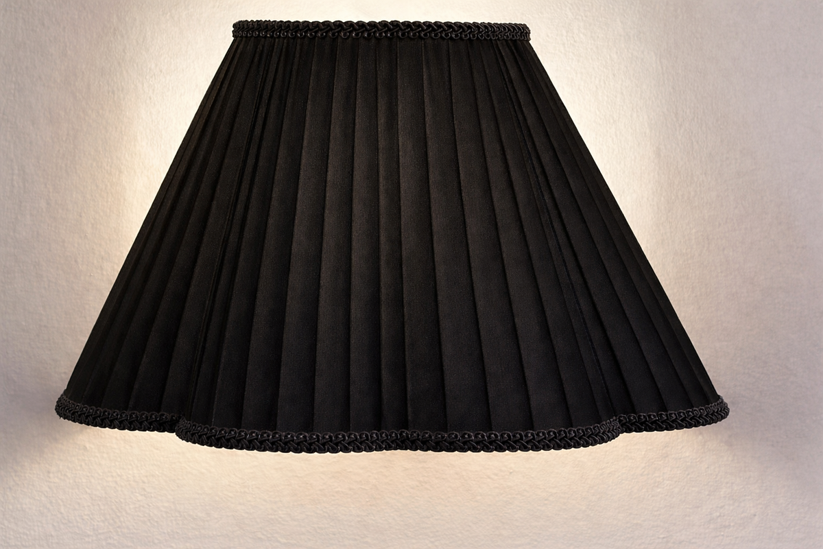 Lucia İpek Pileli Kumaş Aplik