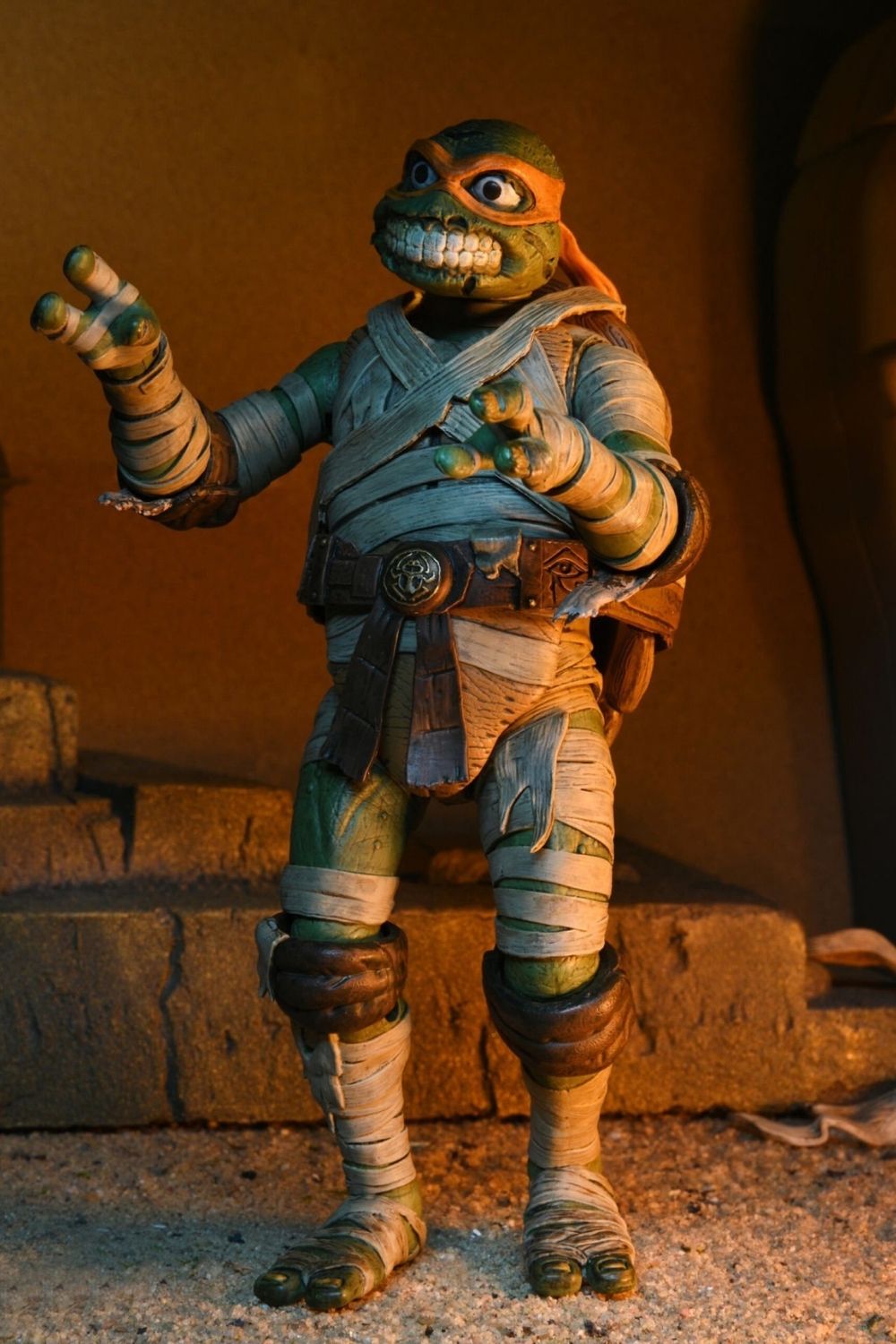 Neca-Universal Monsters x TMNT: Ultimate Michelangelo as The Mummy Aksiyon Figürü-Figürler-3-milagron.live