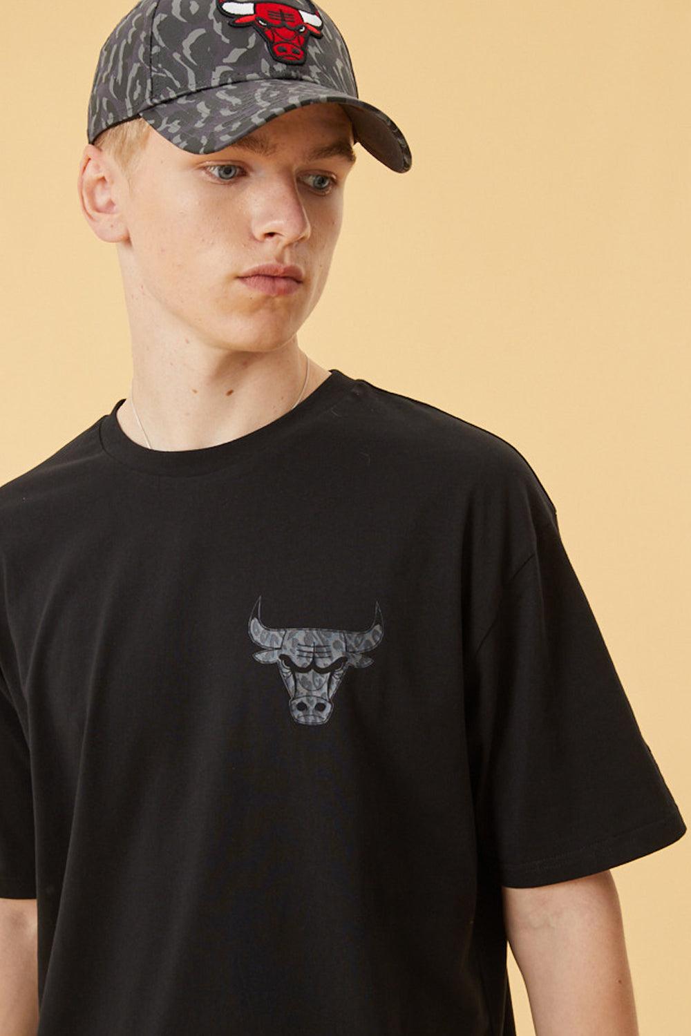 New Era-NBA Seasonal Infill Oversized Tee Chicago Bulls-T-Shirts-4-milagron.live
