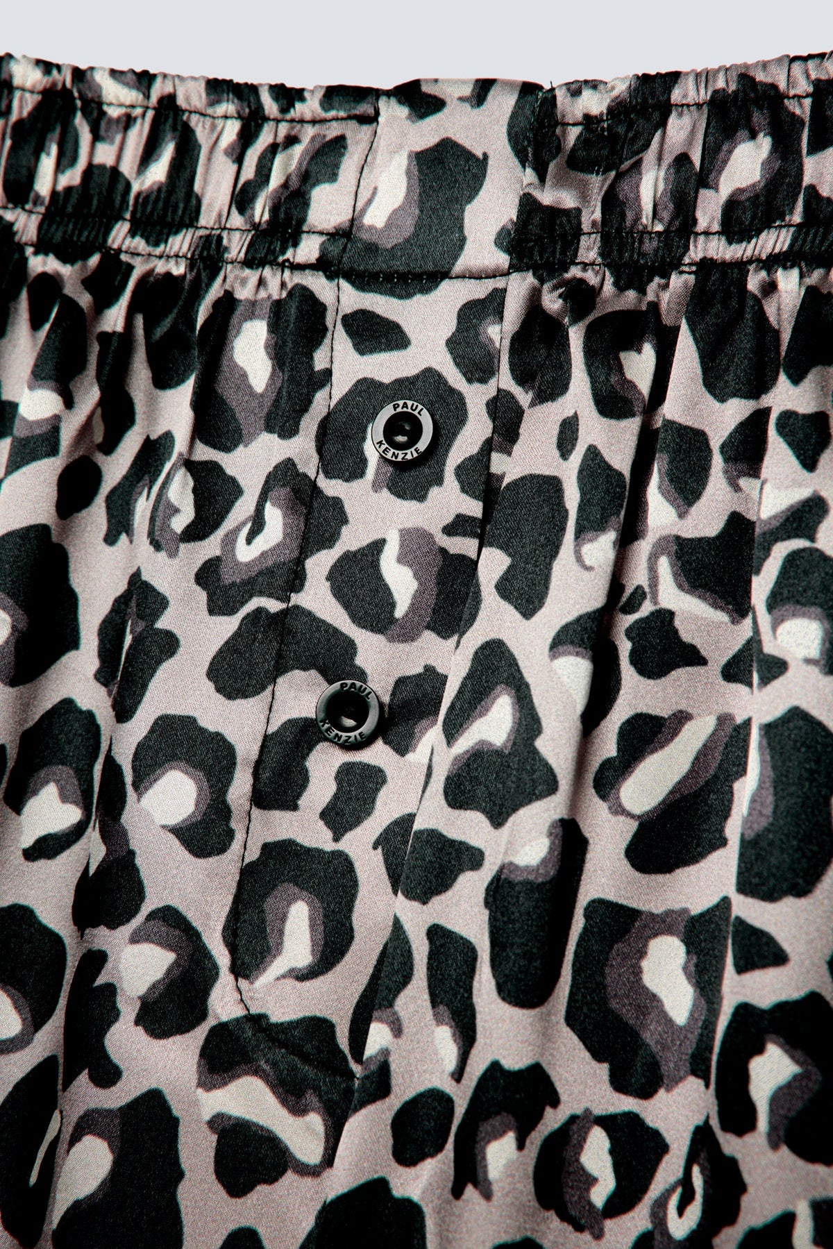 Desenli Kadın Saten Şort - Silky Leopard