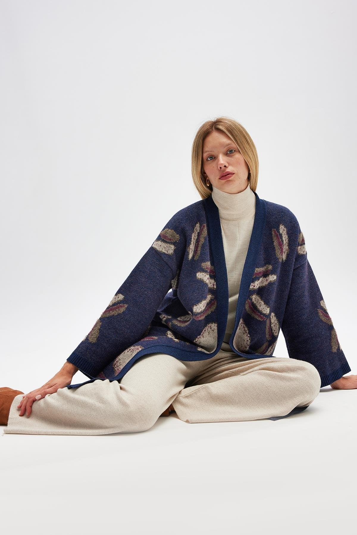 Peraluna-Makoya Desenli Kadın Triko Kimono Indigo Multi-Kimono-6-milagron.live
