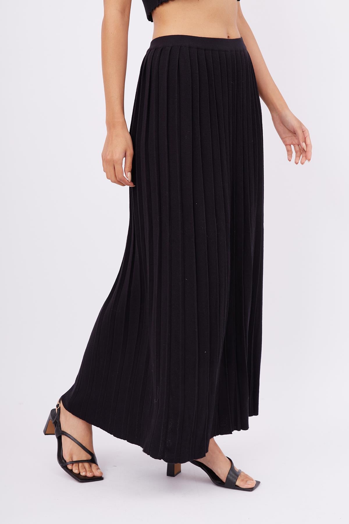 Peraluna-Maxi Skirt Maxi Boy Pileli Kadın Triko Etek Siyah-Etek-4-milagron.live