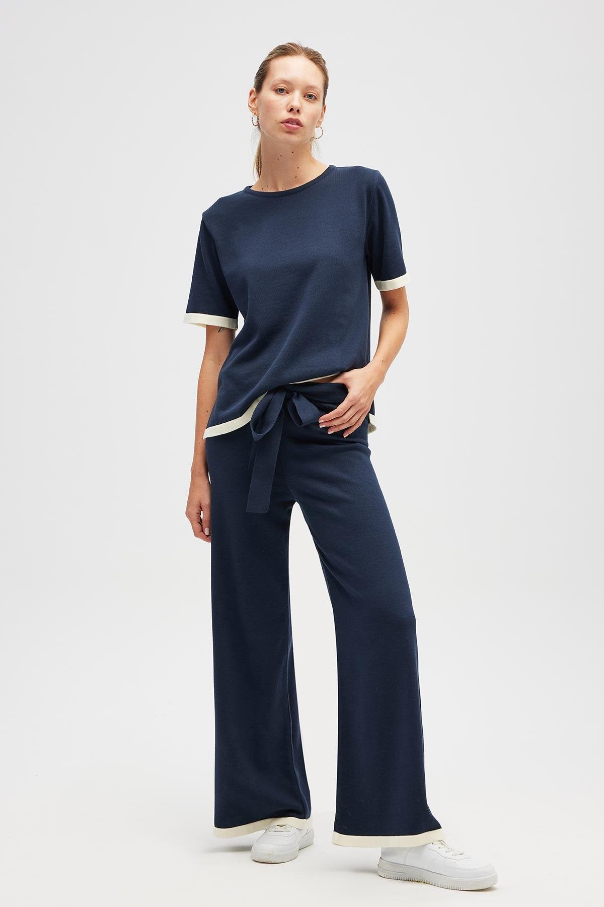 Peraluna-Rumi Kadın Beli Kemerli Triko Pantolon Navy-Pantolon-1-milagron.live
